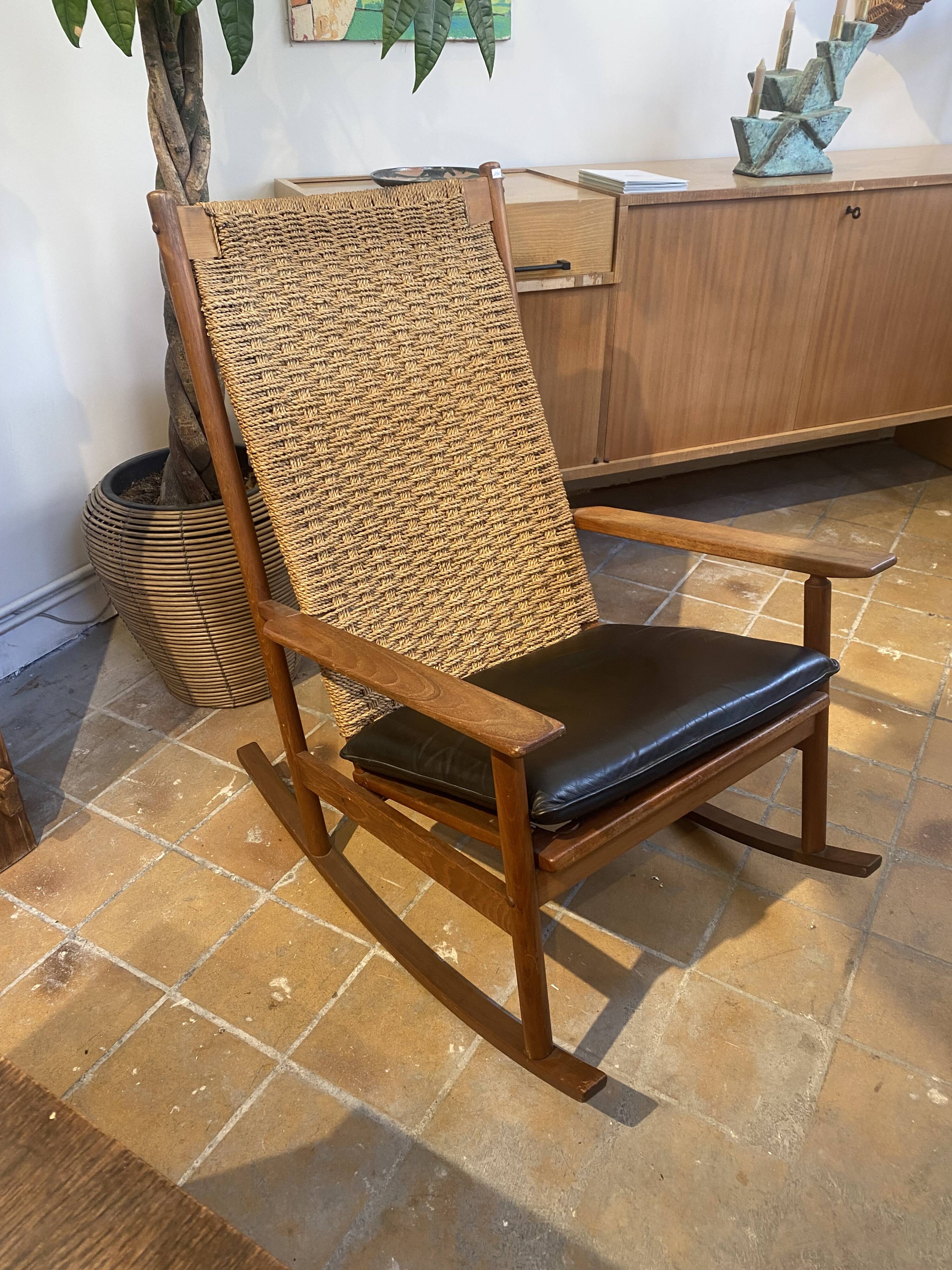 Roking chair by Hans Olsen edition Juul Kristensen 1950