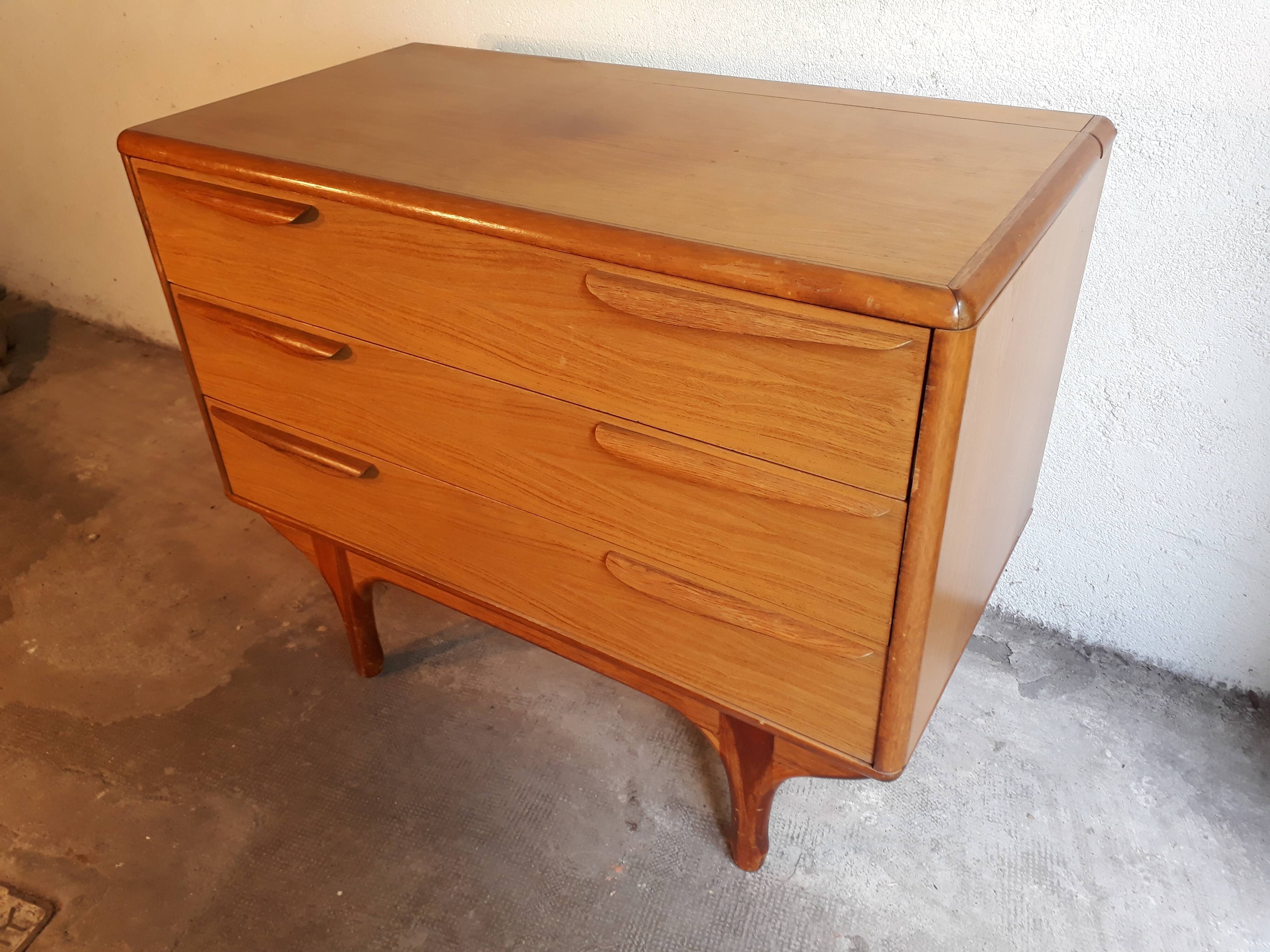 Commode coiffeuse en teck, années 70