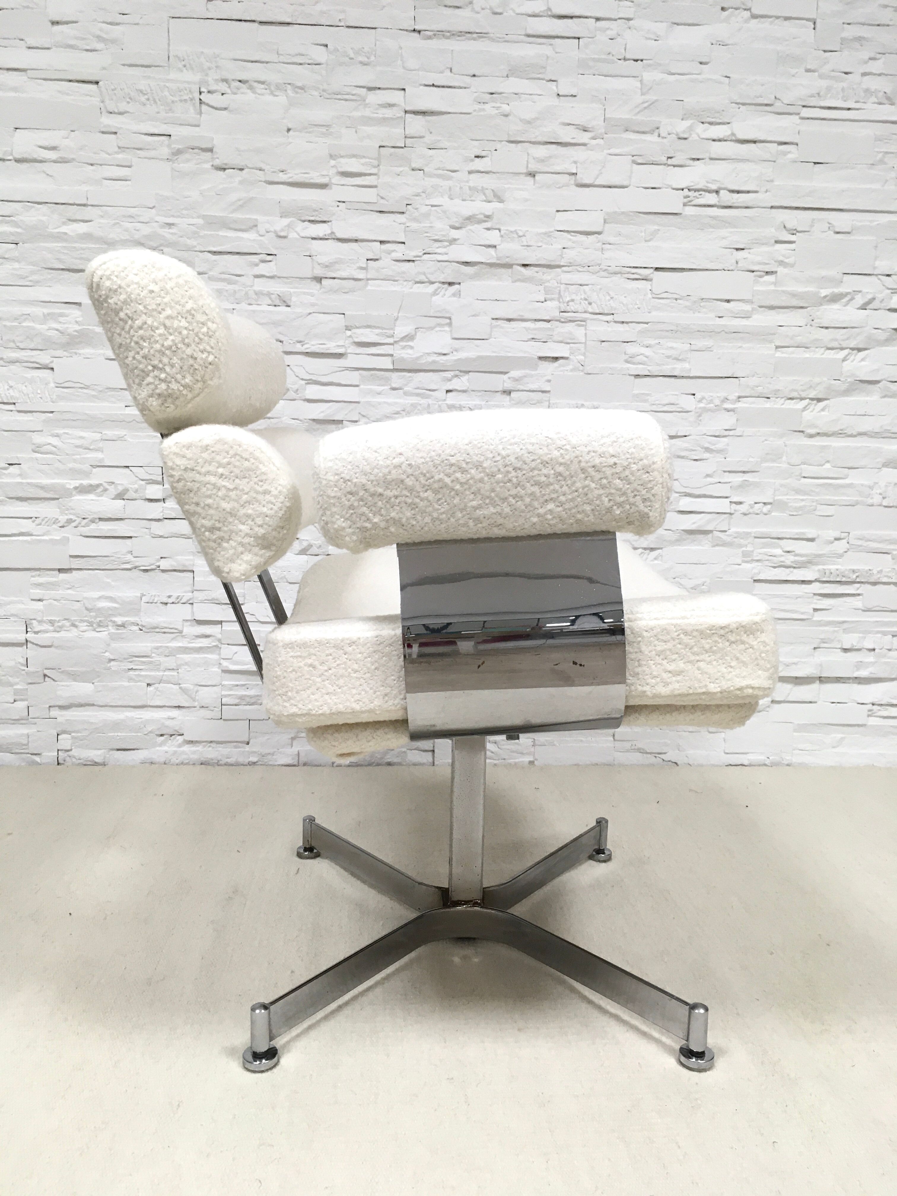 Vintage armchair 1980
