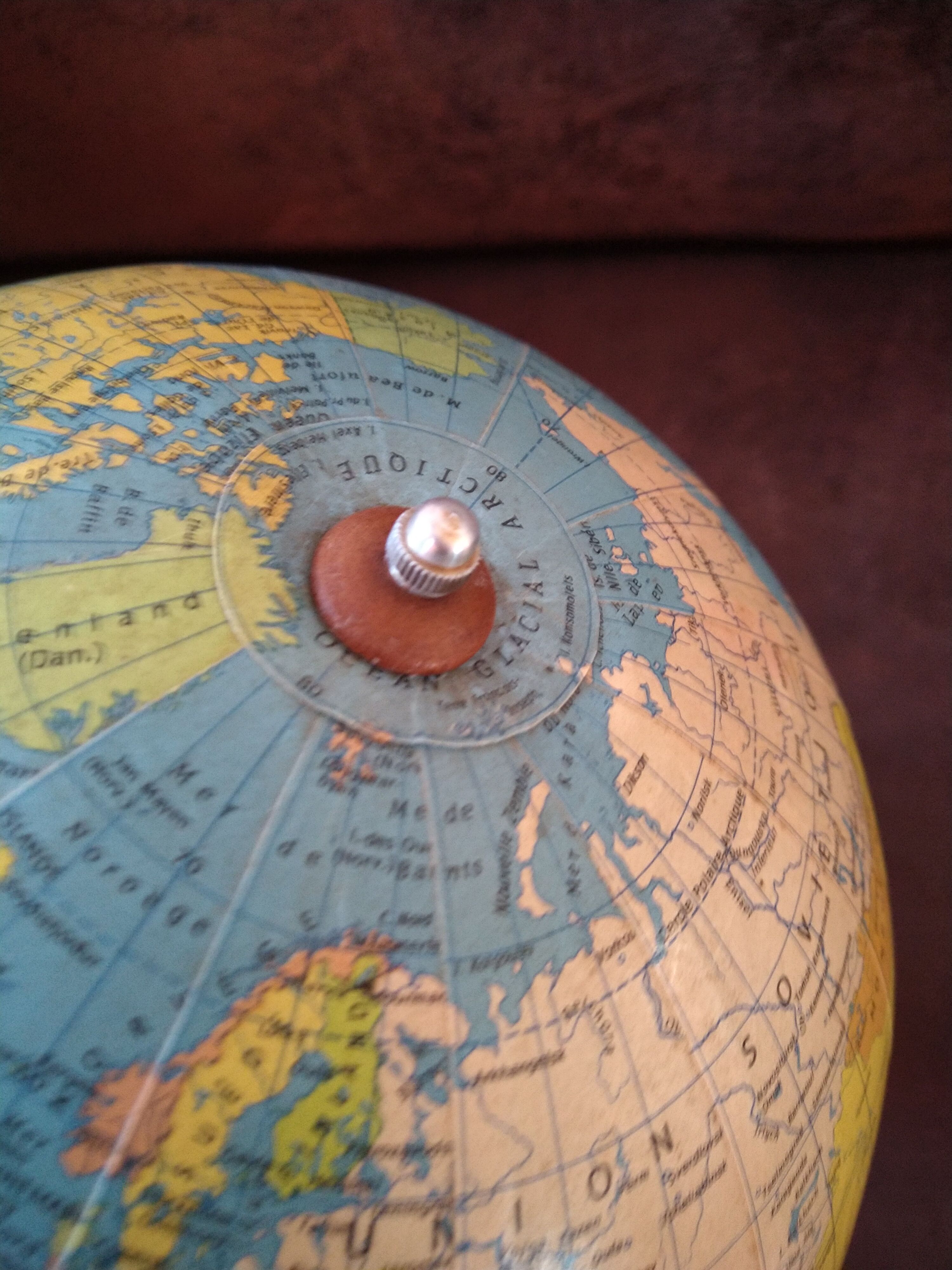 vintage leiz globe