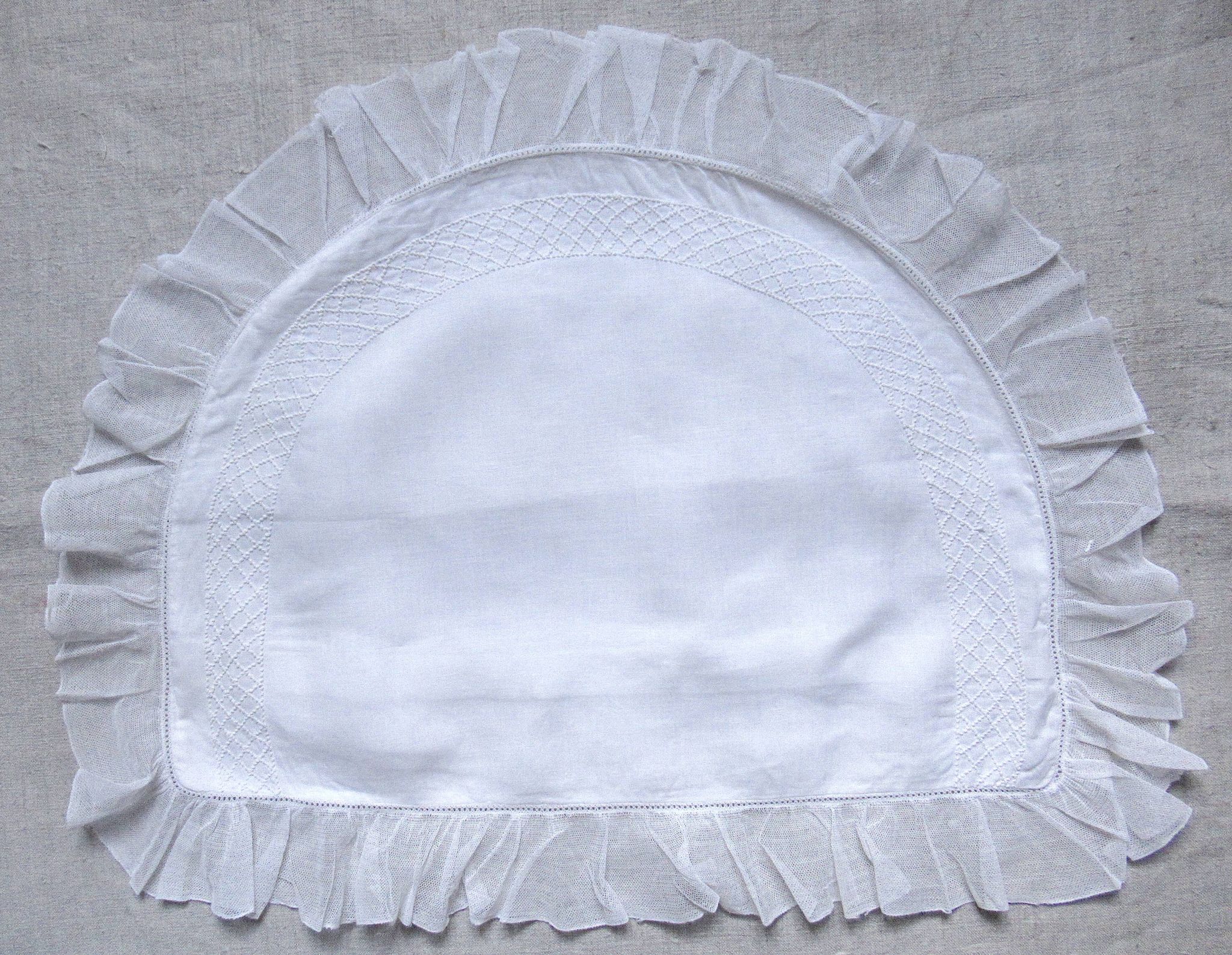 drap de bébé et sa taie