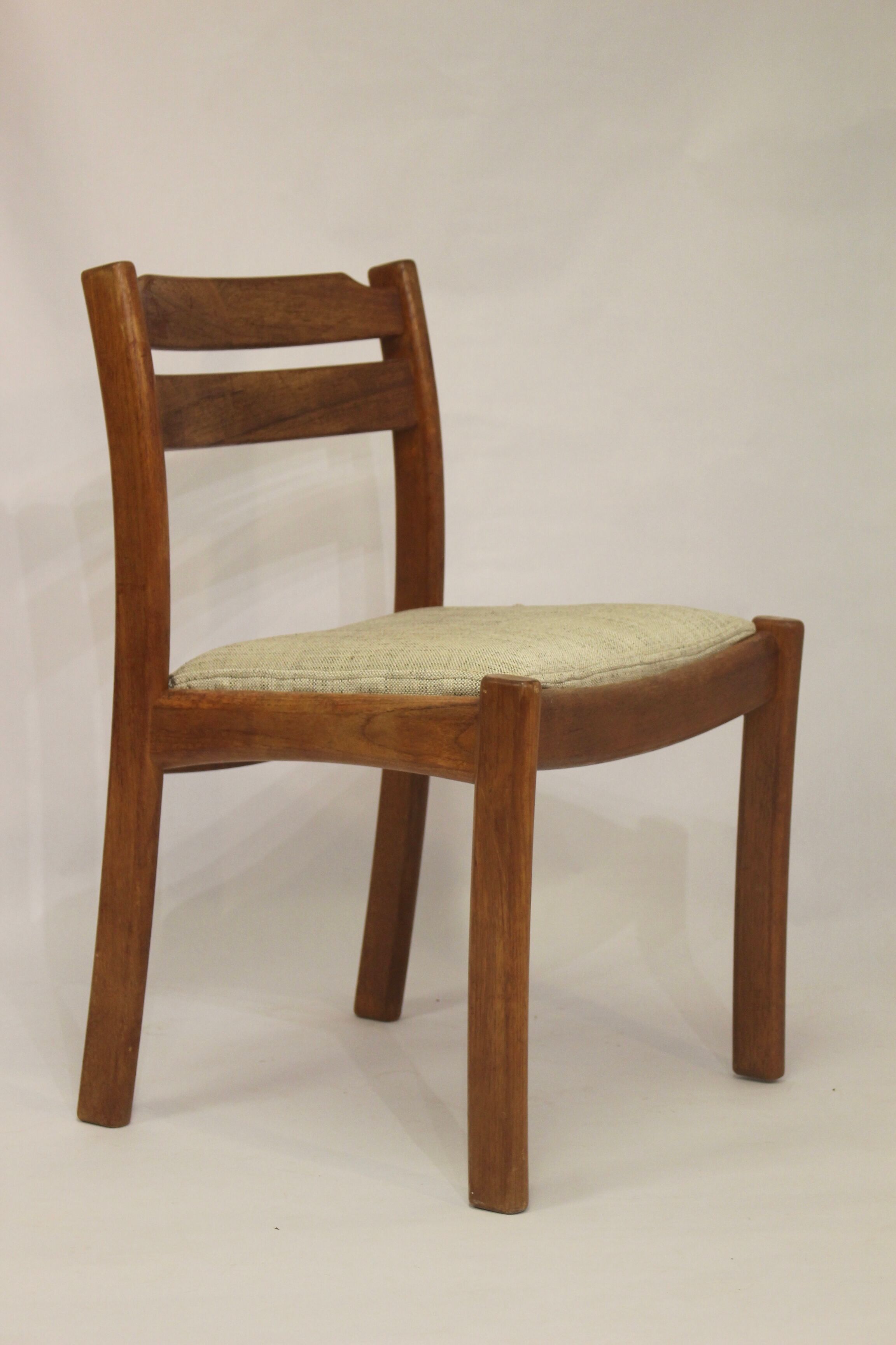 Set of 4 chairs dyrlund year 60 in teak