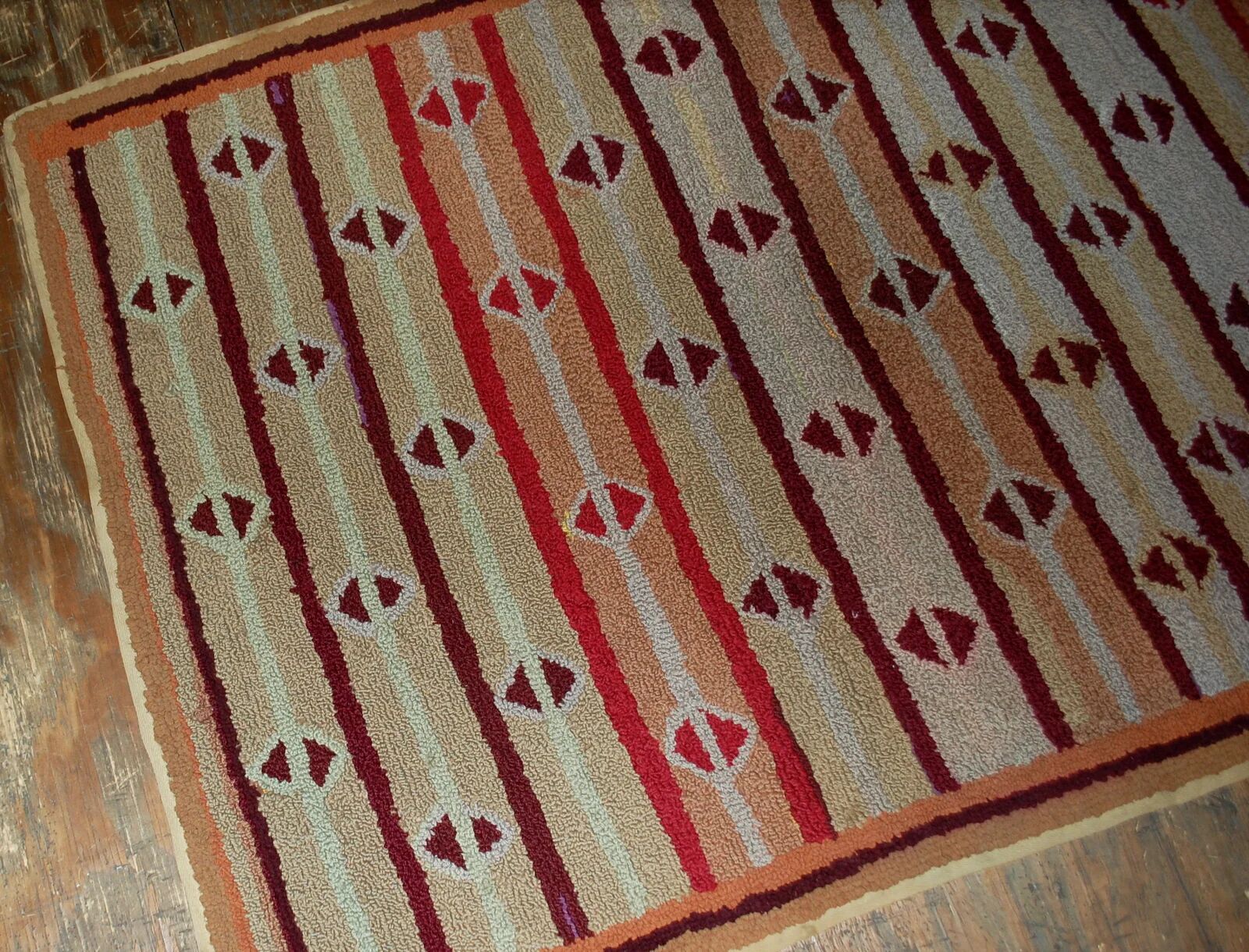 Handmade antique American hooked rug 97cm x 161cm 1890s - 1B506