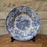 Ancienne assiette creuse motif floral bleu avec scène galante