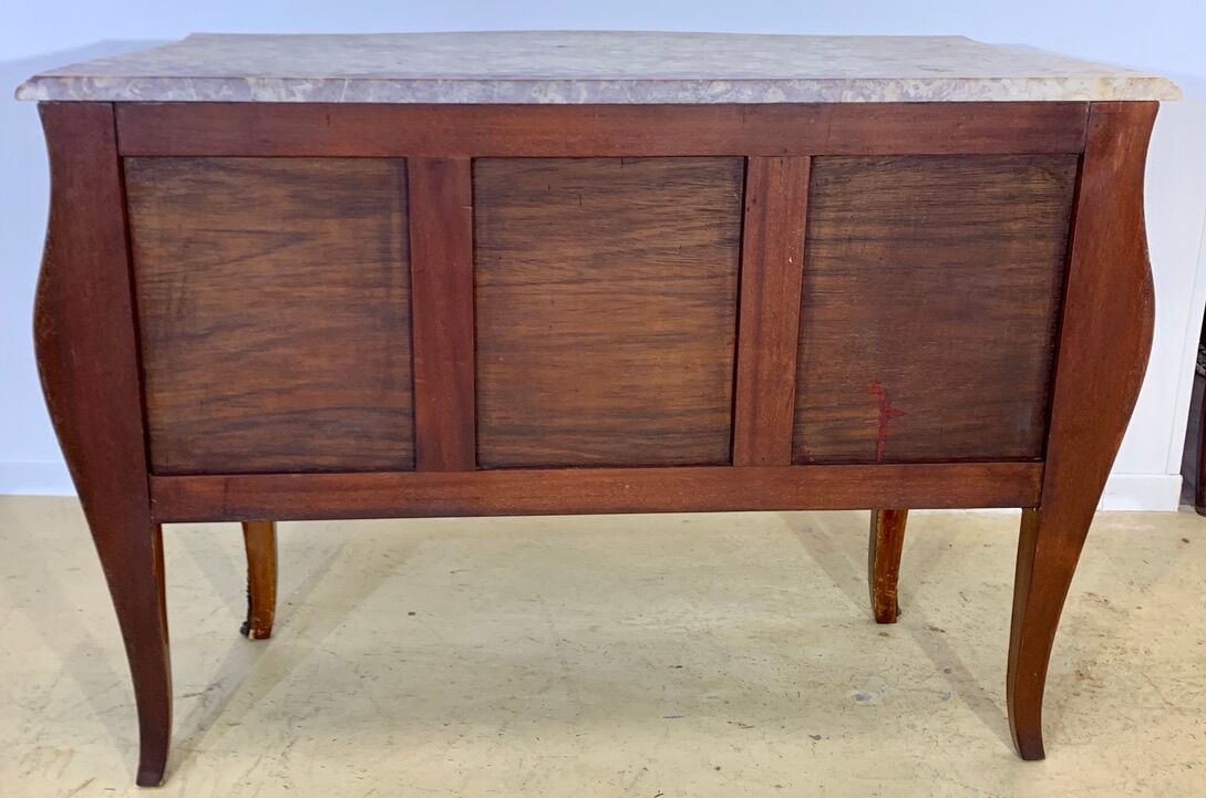 Curved chest of drawers Louis XV style in marquetry