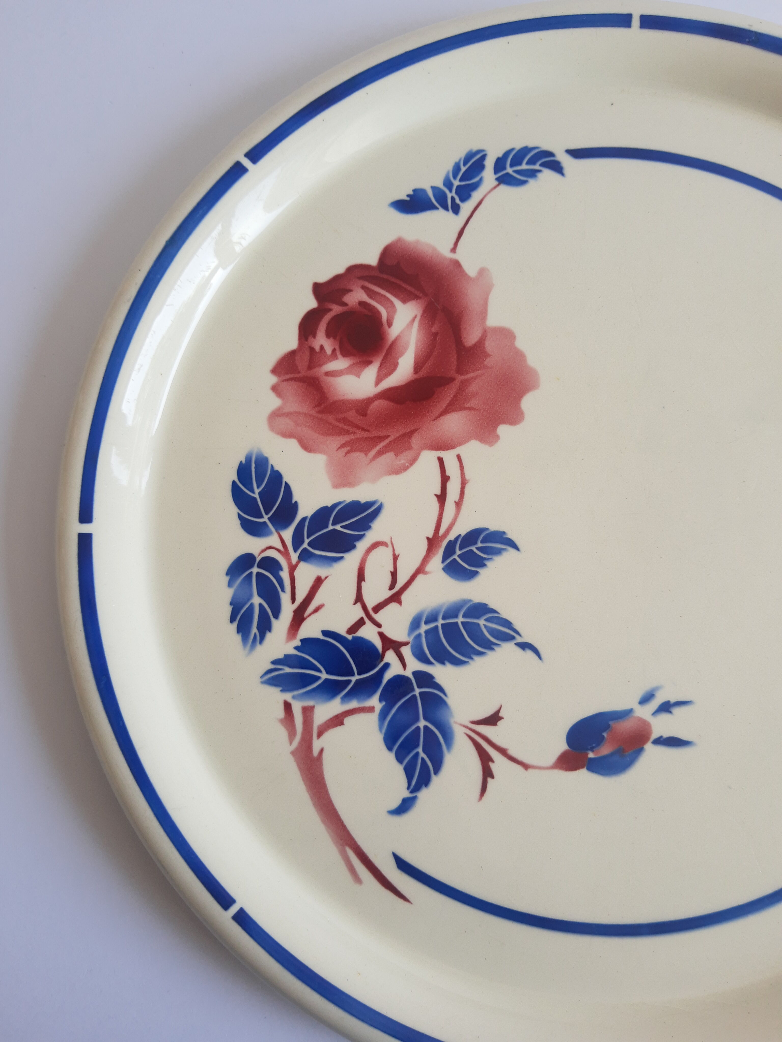 Vintage Chantal K&G Luneville model pie serving dish France