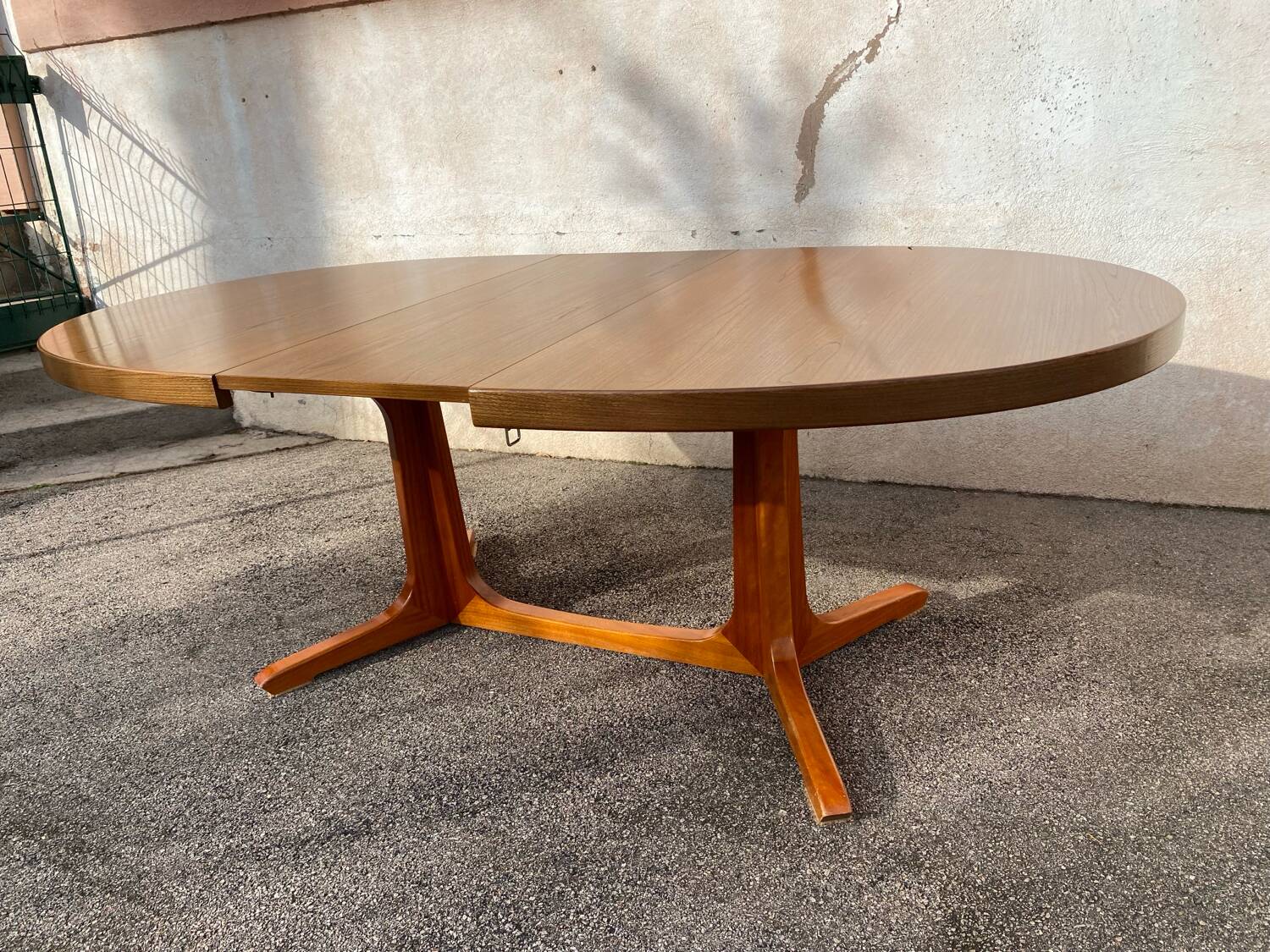 Vintage Baumann table