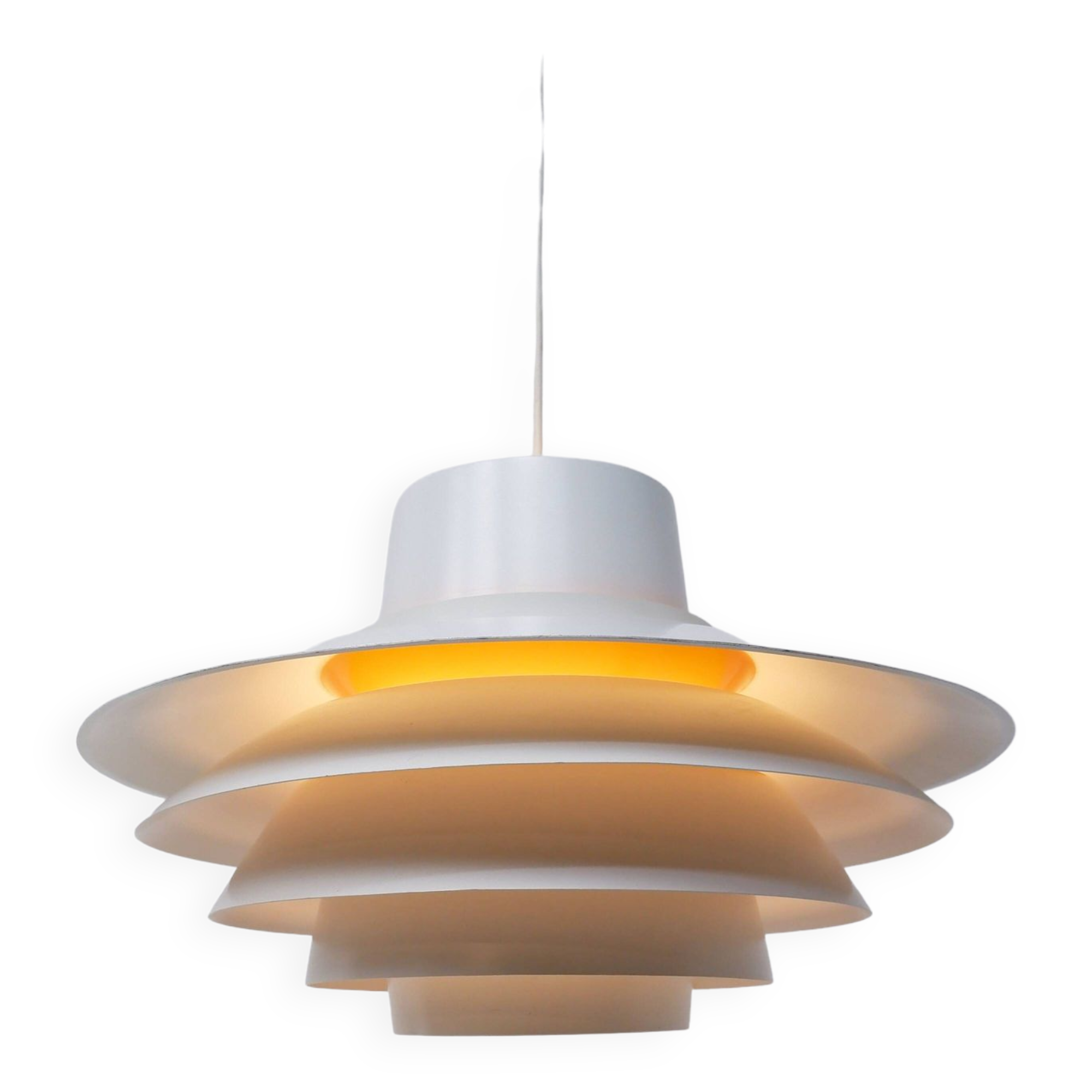 Verona hanging lamp white by Sven Middelboe