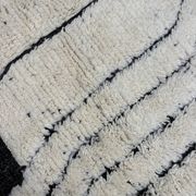 Large Beni Ouarain rug 190 × 300 cm – Graphic Berber rug in wool fa