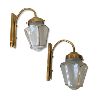Pair of 1960 brass wall lamps and gilded frosted glass