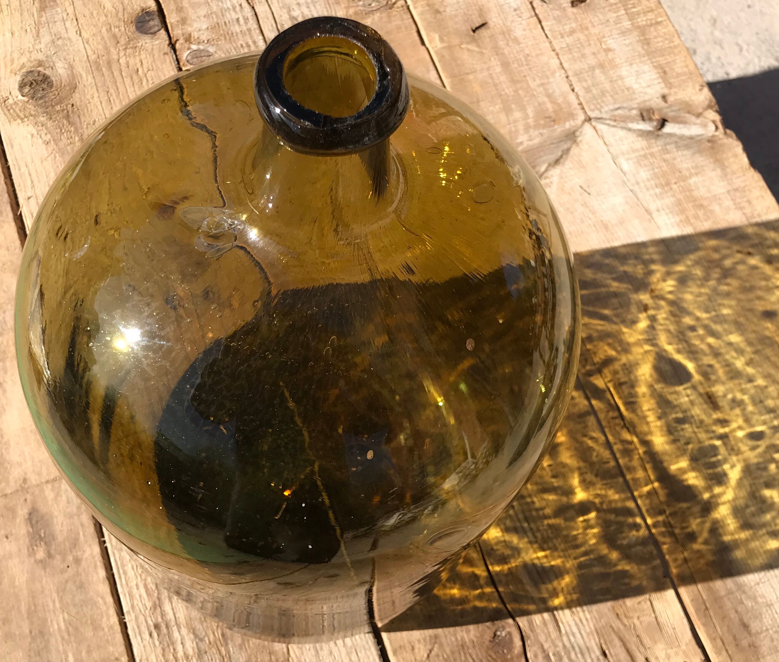 Amber demijohn