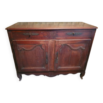 Old chest of drawers