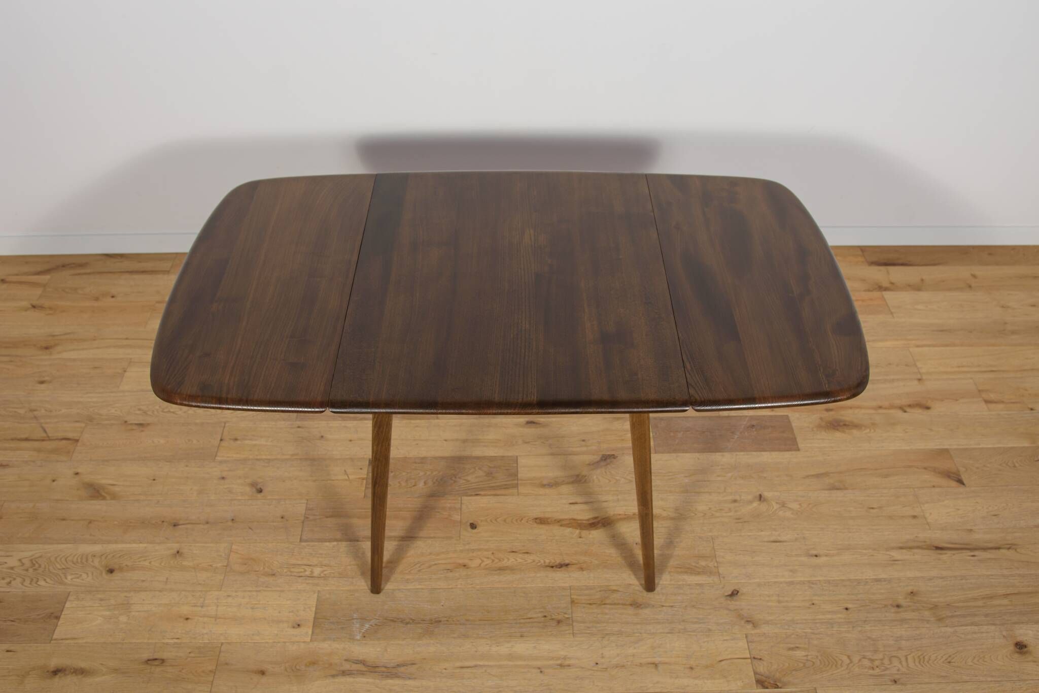 Table à manger Goldsmith Series par Lucian Ercolani pour Ercol, Royaume-Uni