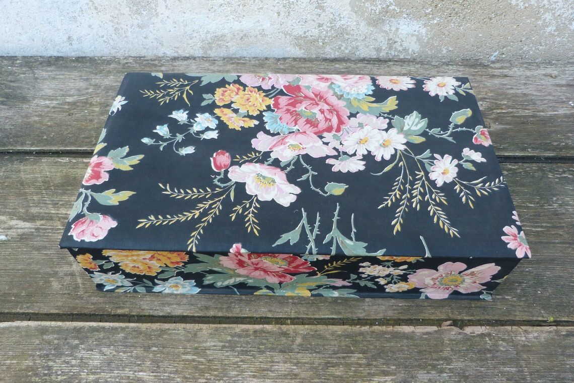 Sewing box 1930 covered floral fabric