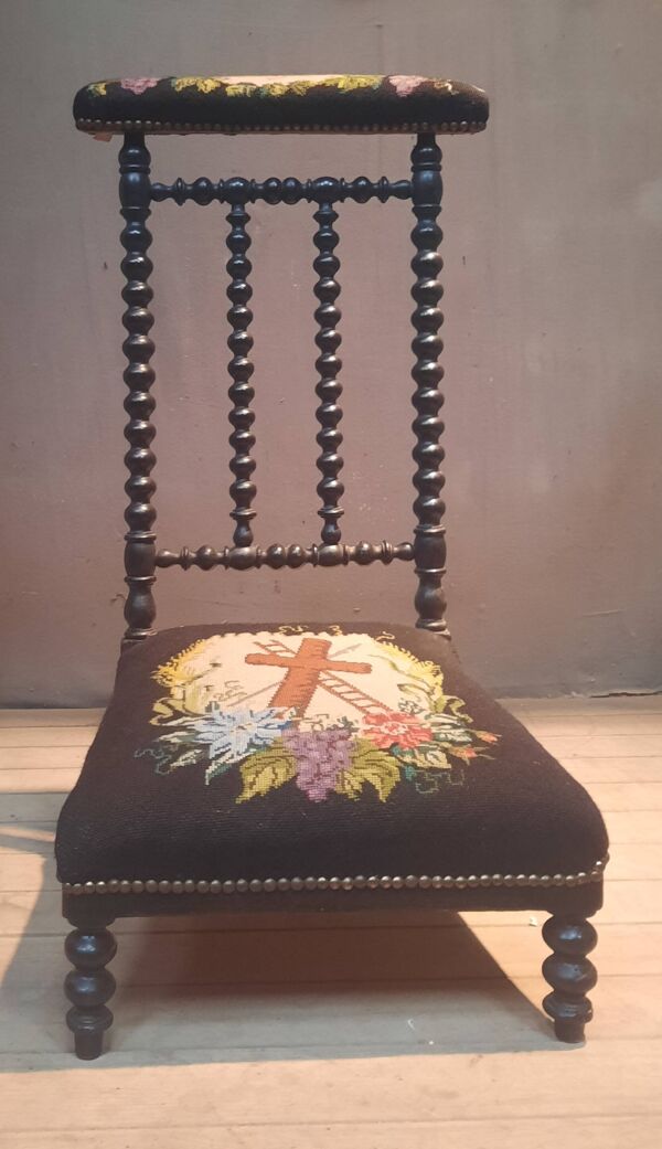 Prie dieu Napoléon III en bois noirci