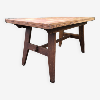 Vintage René Gabriel table in oak from the reconstruction period.