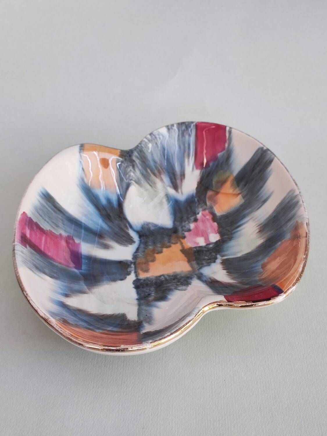 Porcelain dish