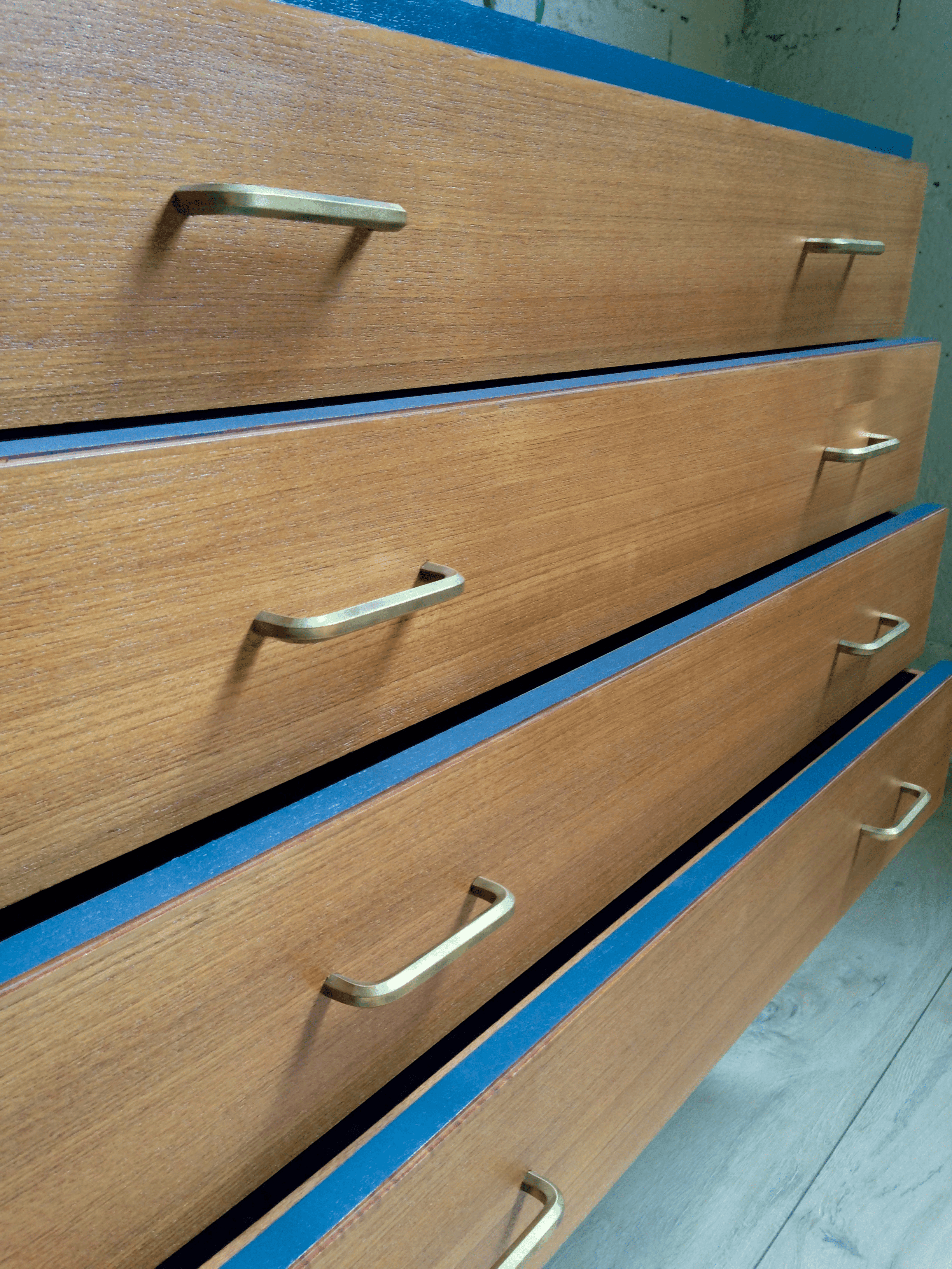 Dresser of the 50s/60s