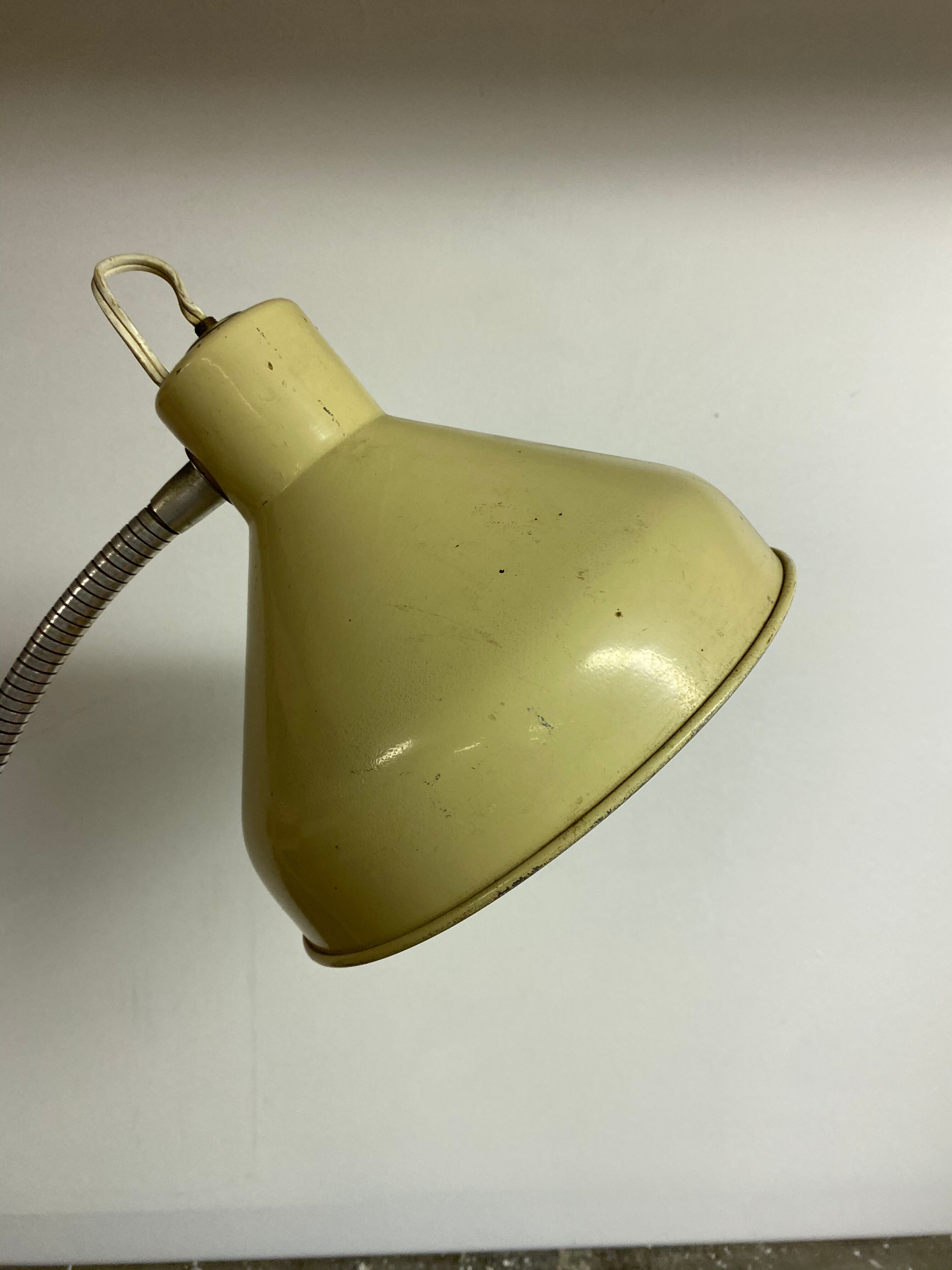 Metal desk lamp