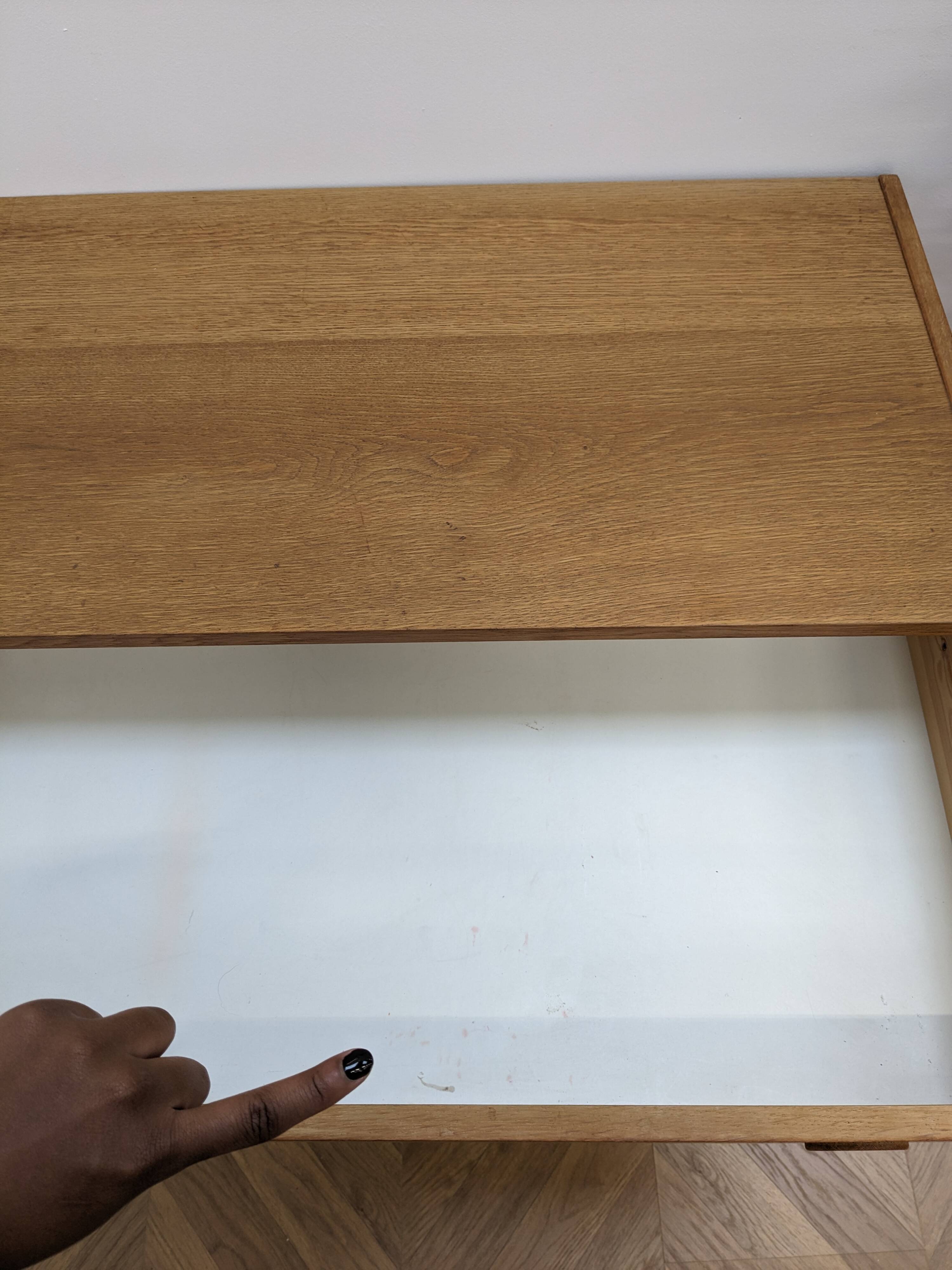 Oak chest of drawers