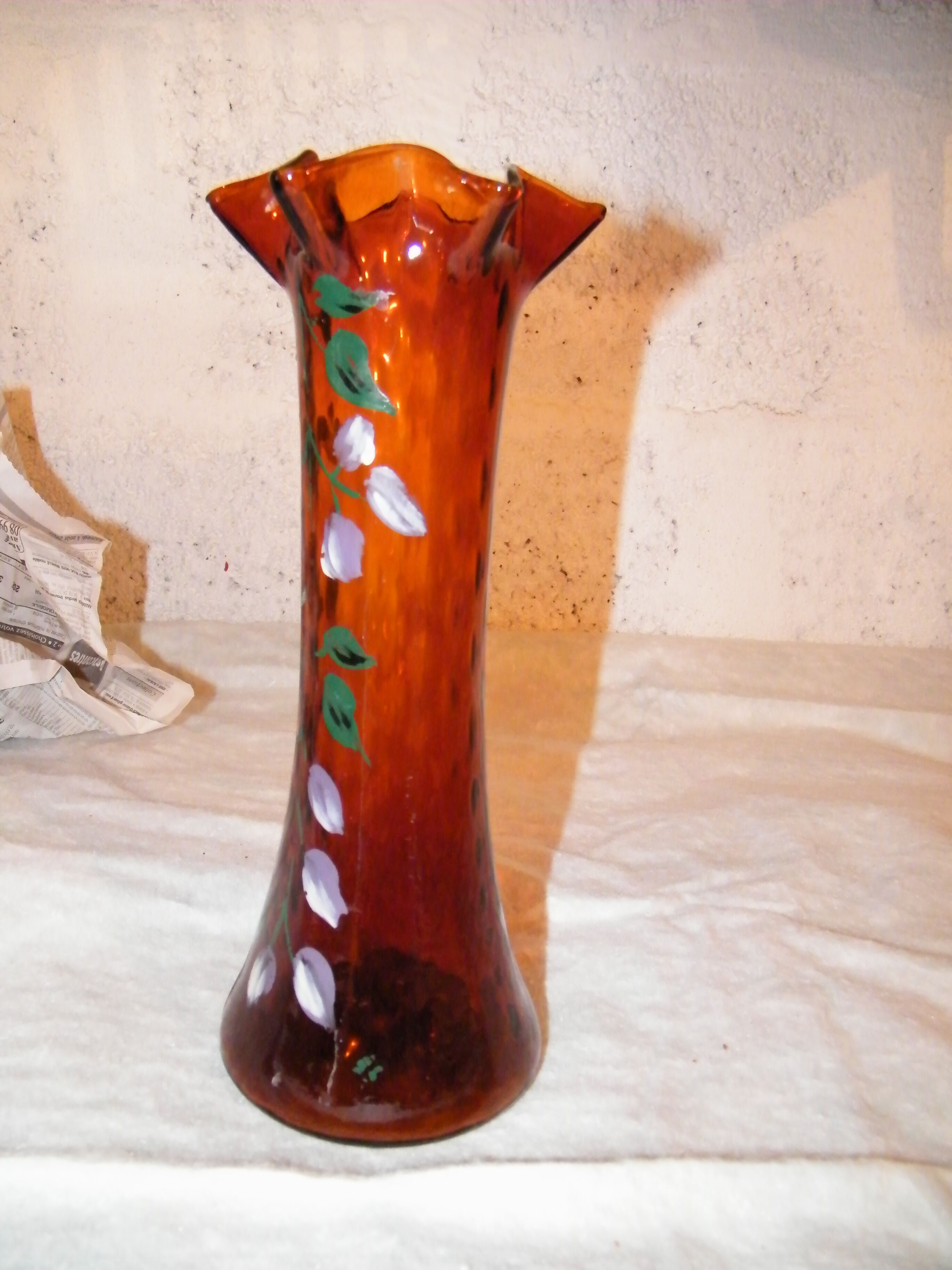 Vase with purple flower patterns