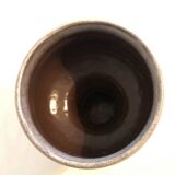 Footed pot