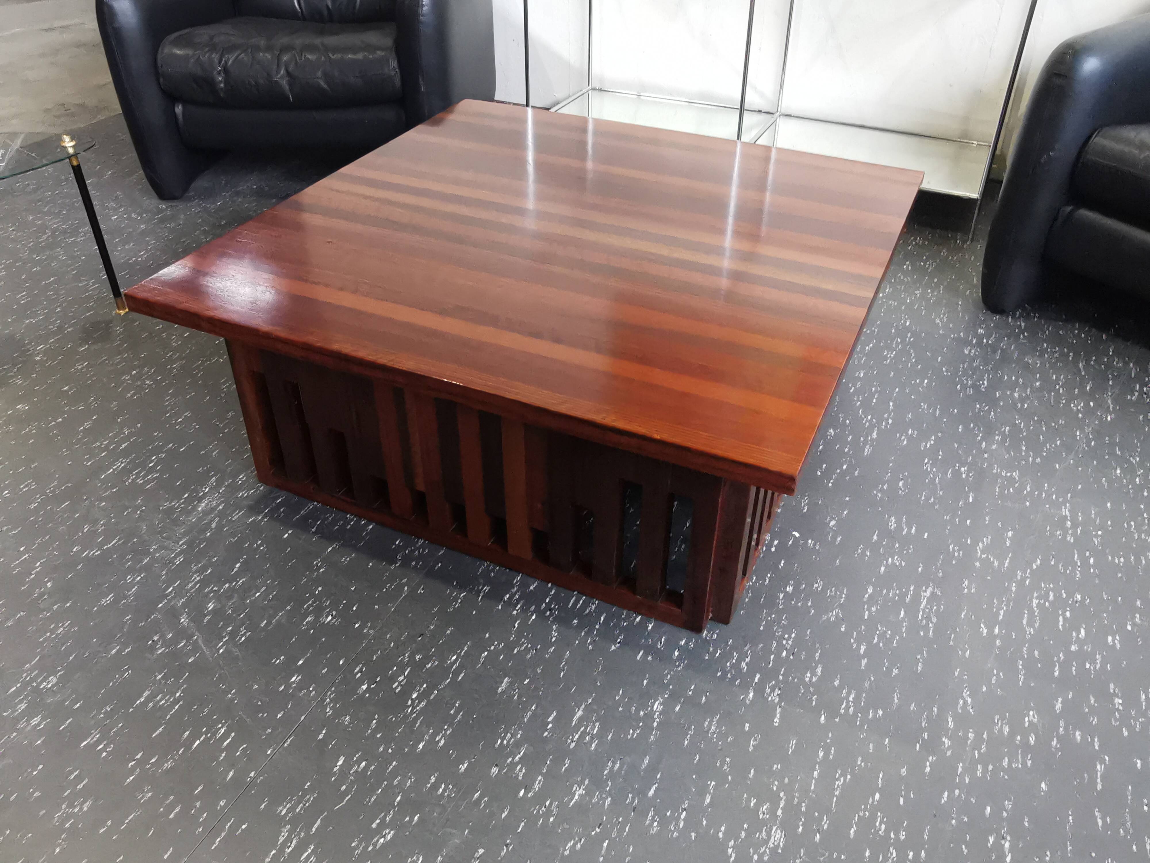 Table basse XL design vintage en bois exotique