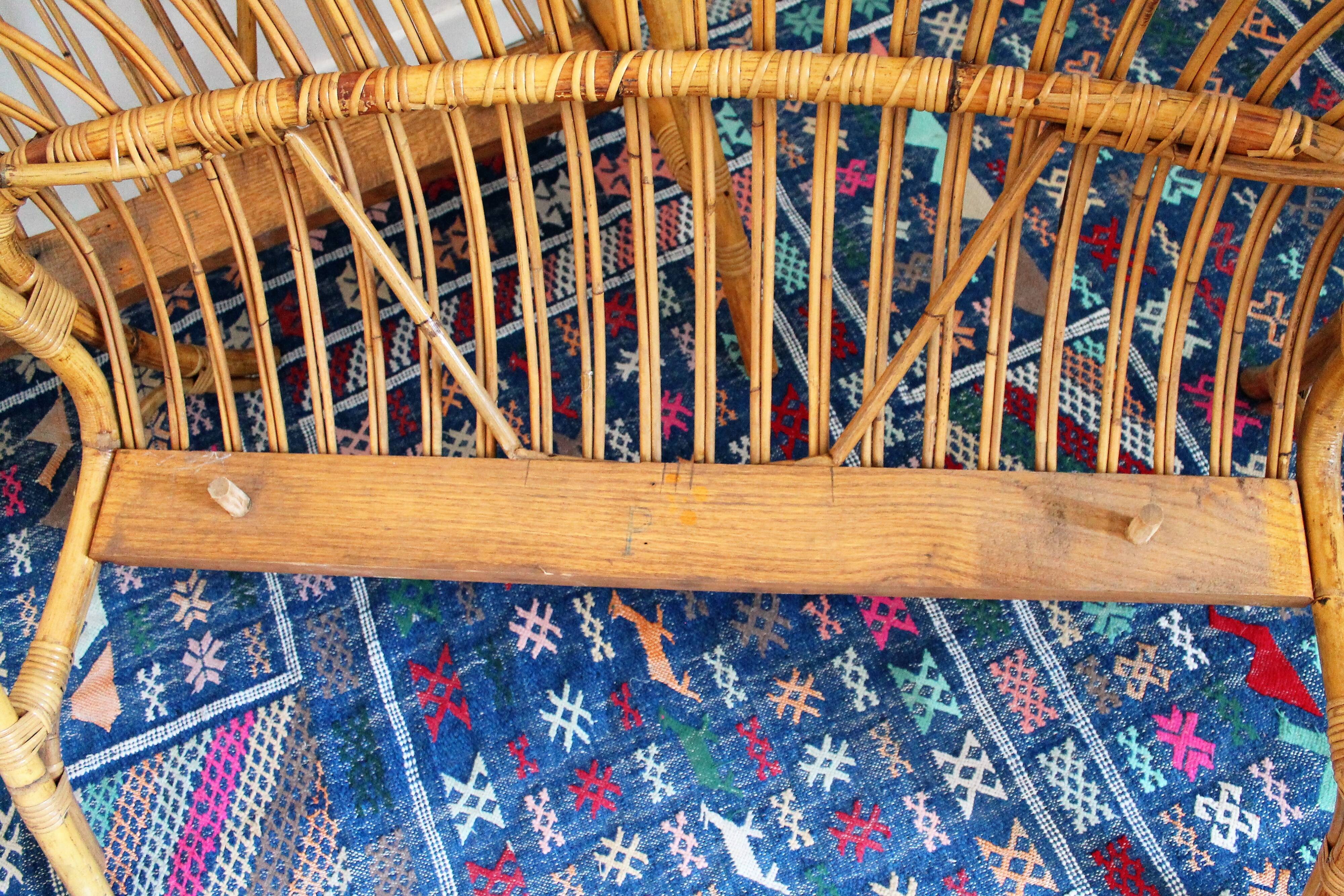 Vintage rattan bed 1 person