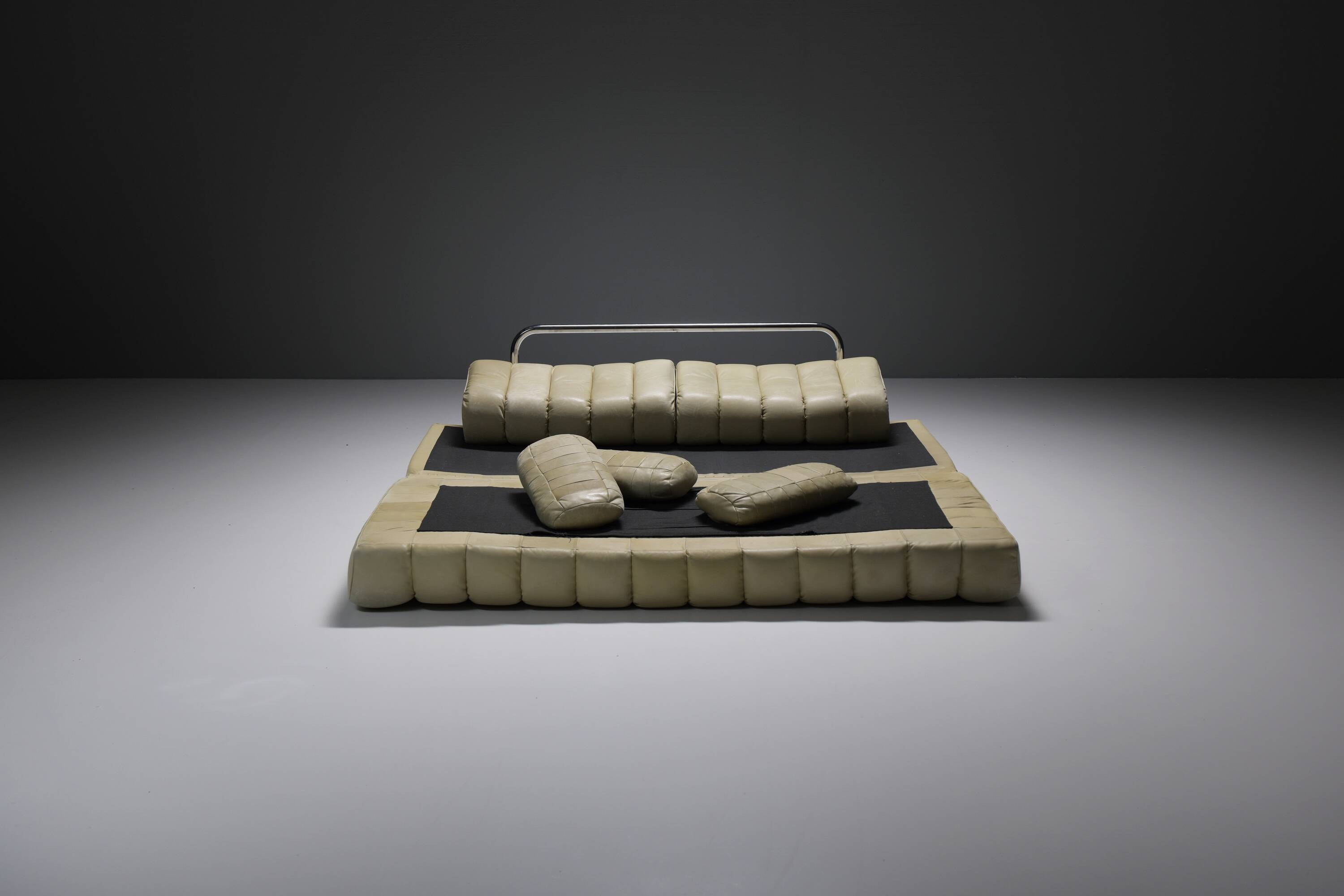 Vintage DS-85 DS85 sofa in original leather by Team De Sede for De Sede Swiss