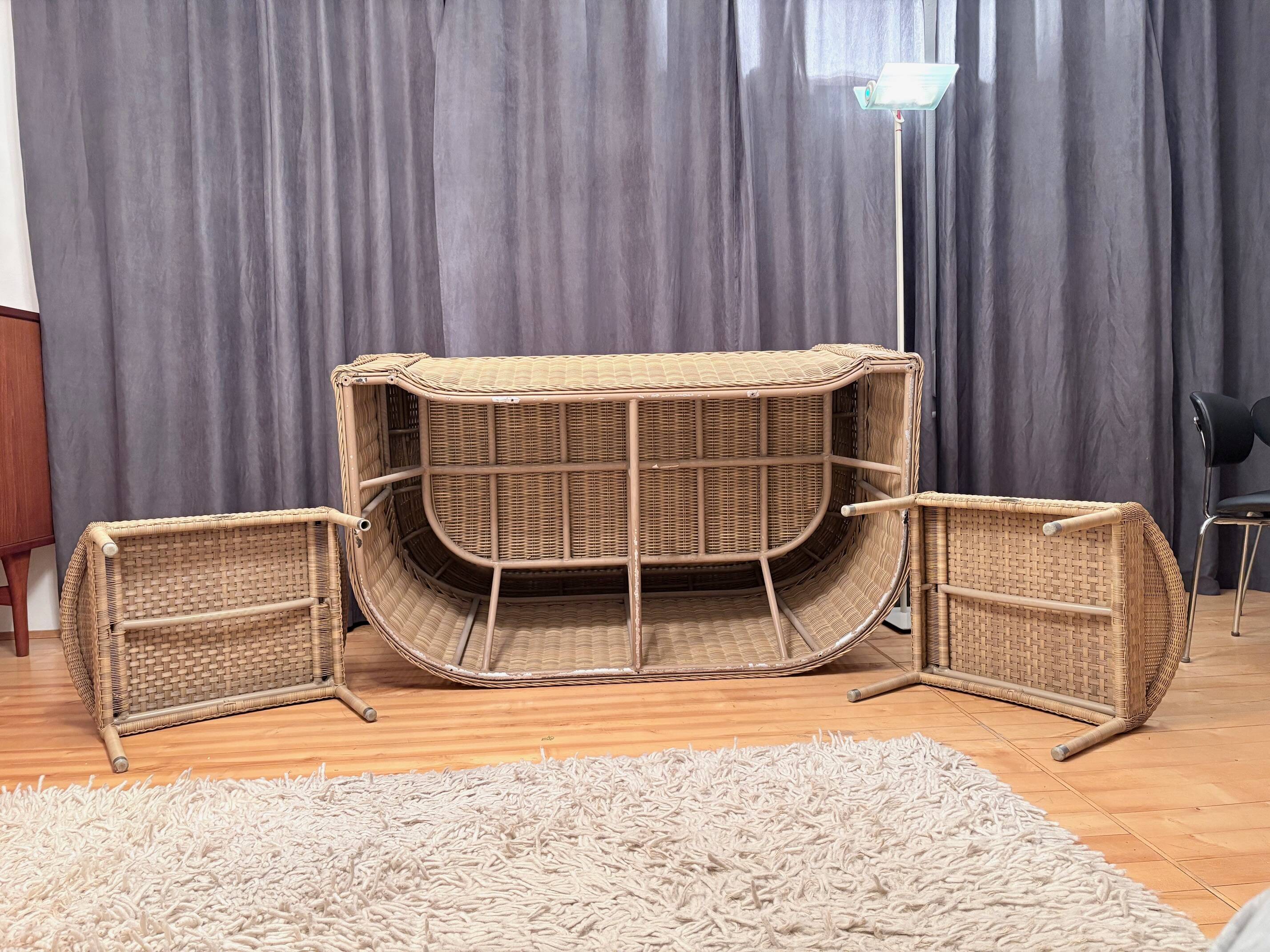 Dedon lounge set from the late 1990s.