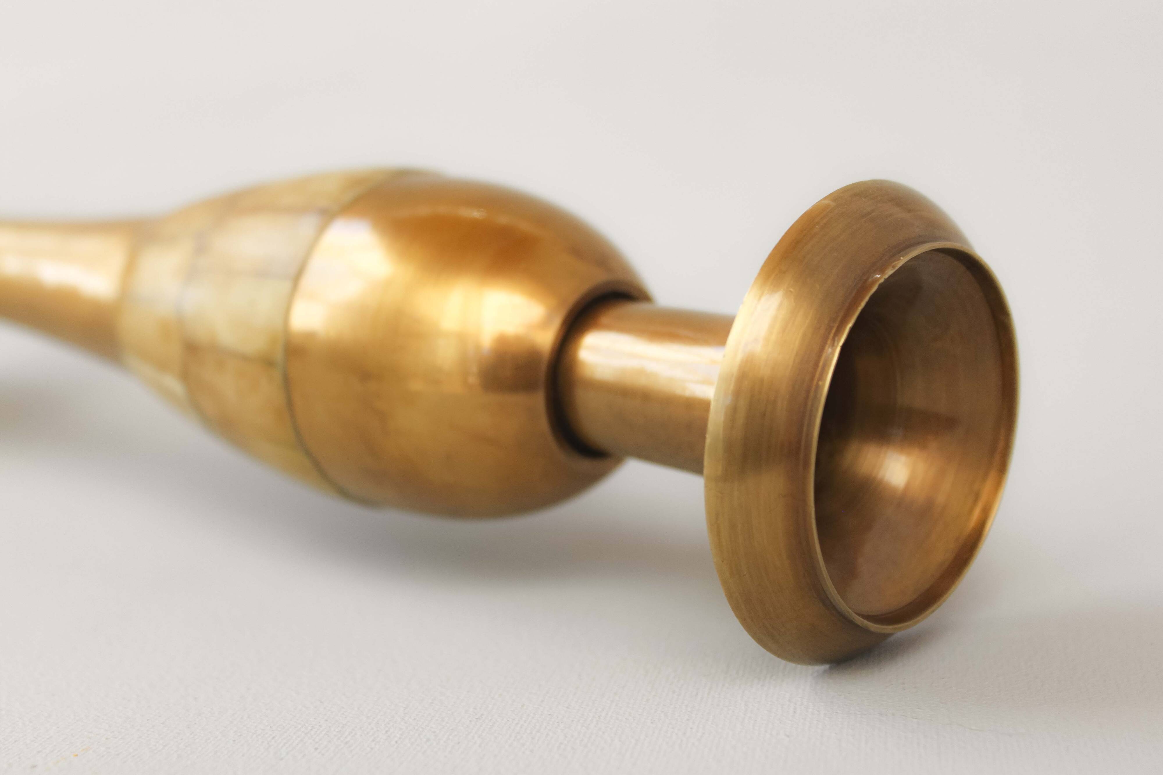 Pair of original bronze candelabros decorated by hand. Porta velas.