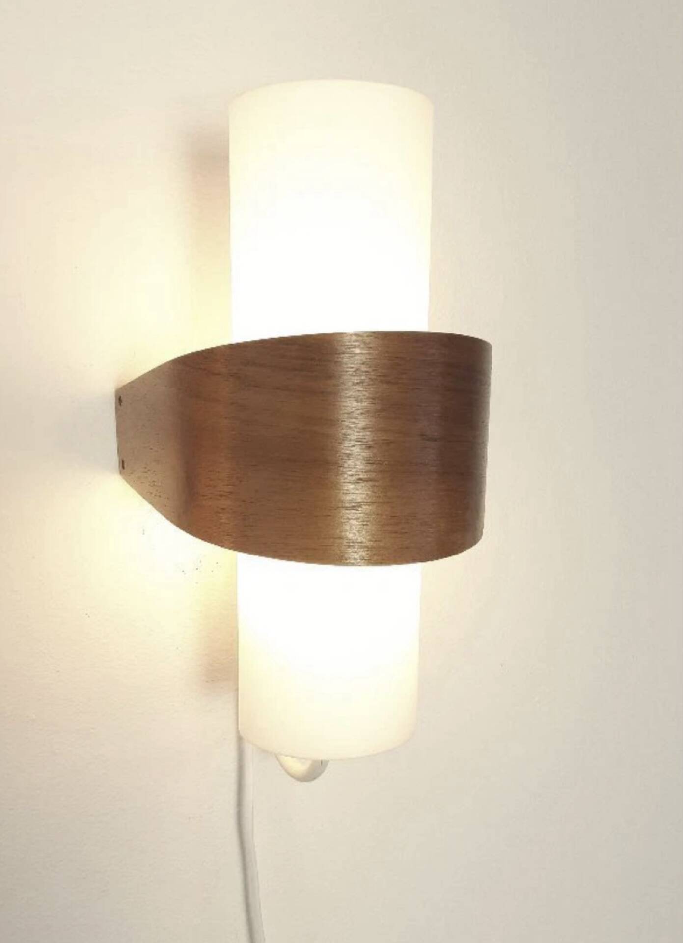 Louis Kalff wall lamp for Philips from the 1950s.