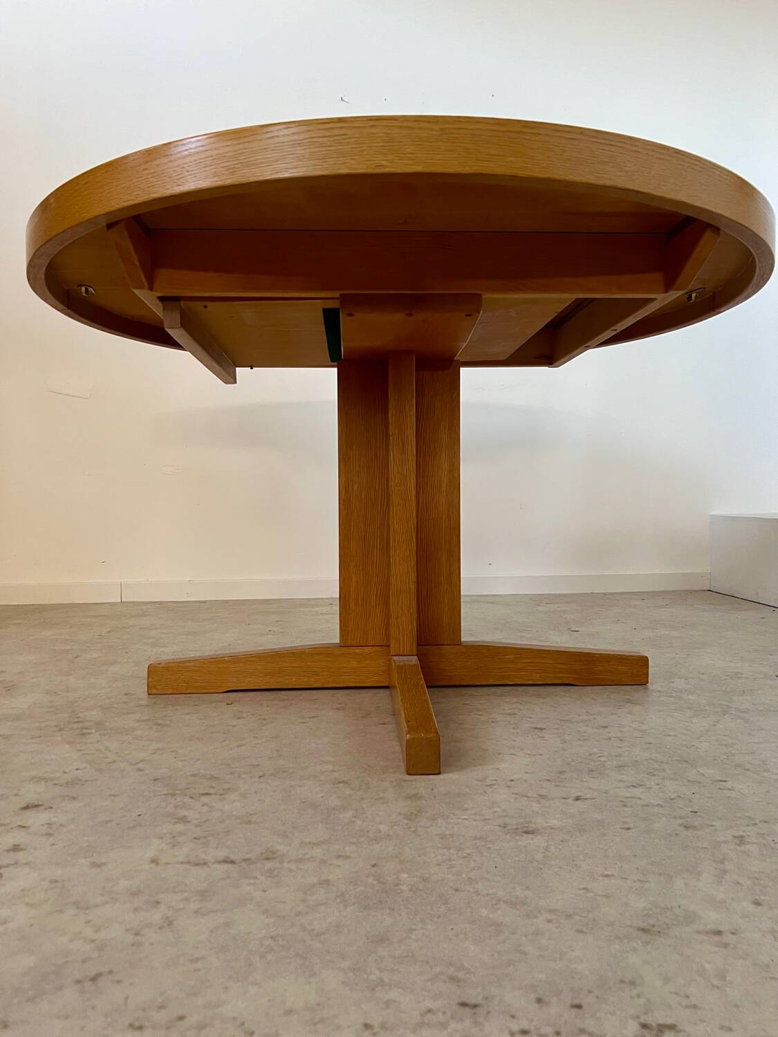 Vintage 70s Scandinavian design oak extendable table