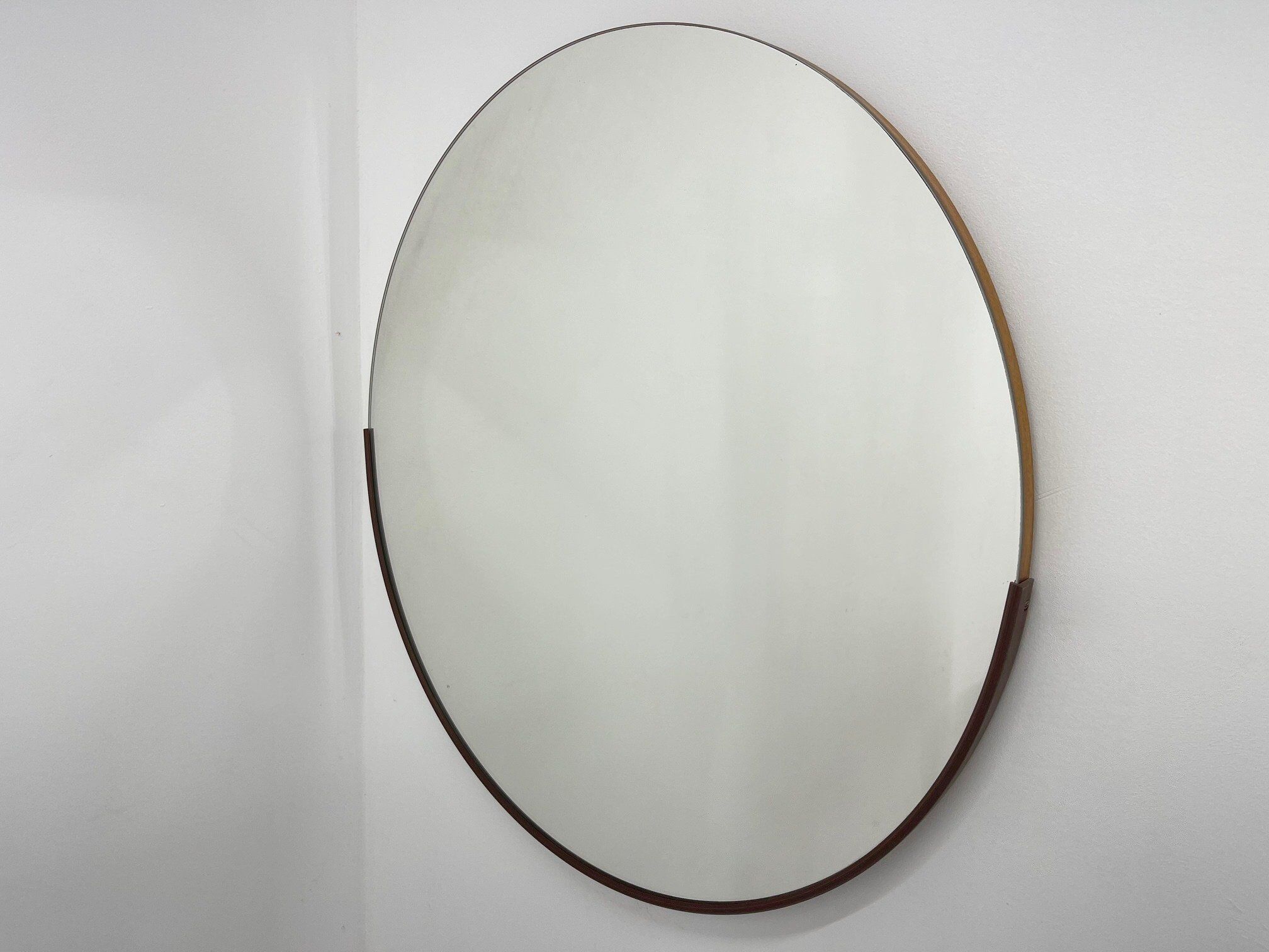 Miroir mural rond du milieu du siècle, Tchécoslovaquie, années 1970