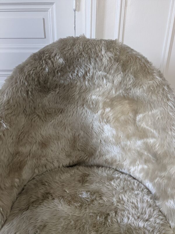 Fauteuil moumoute beige