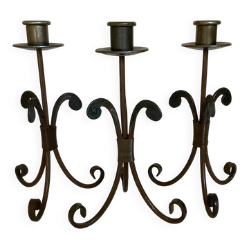 Trio de bougeoirs en fer forgé