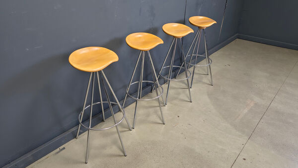 Ensemble de tabourets de bar pivotants Jamaica par Pepe Cortès pour BD Barcelona, années 1990.