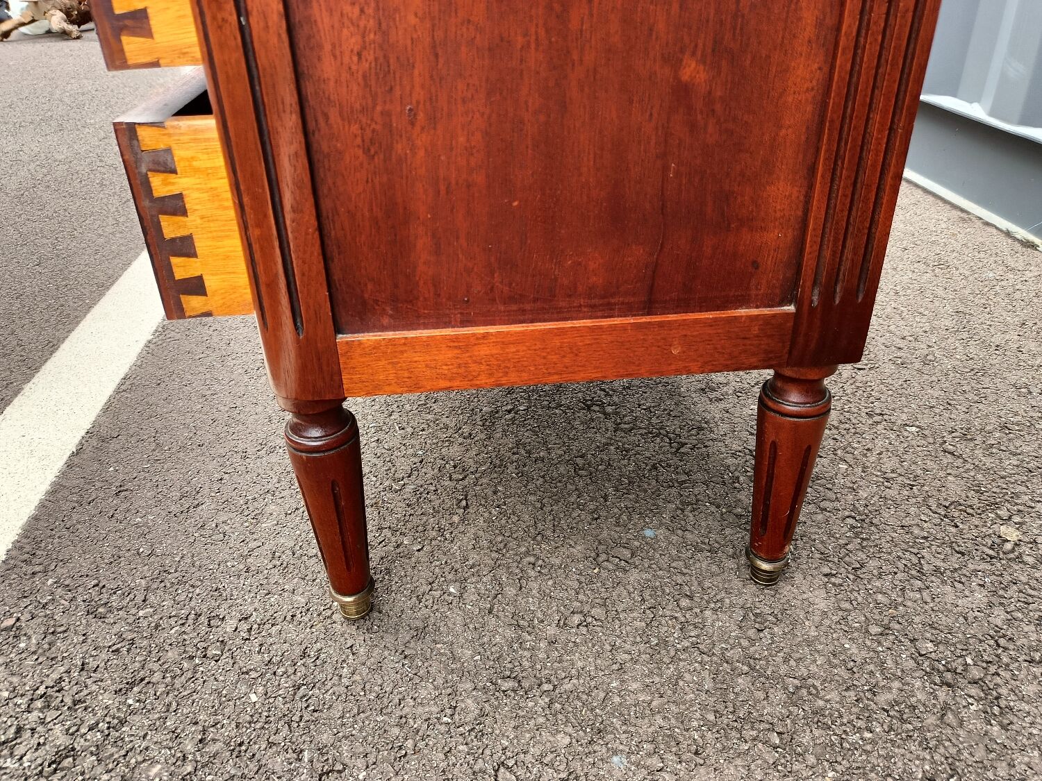 Chest of drawers style louis xvi marble top