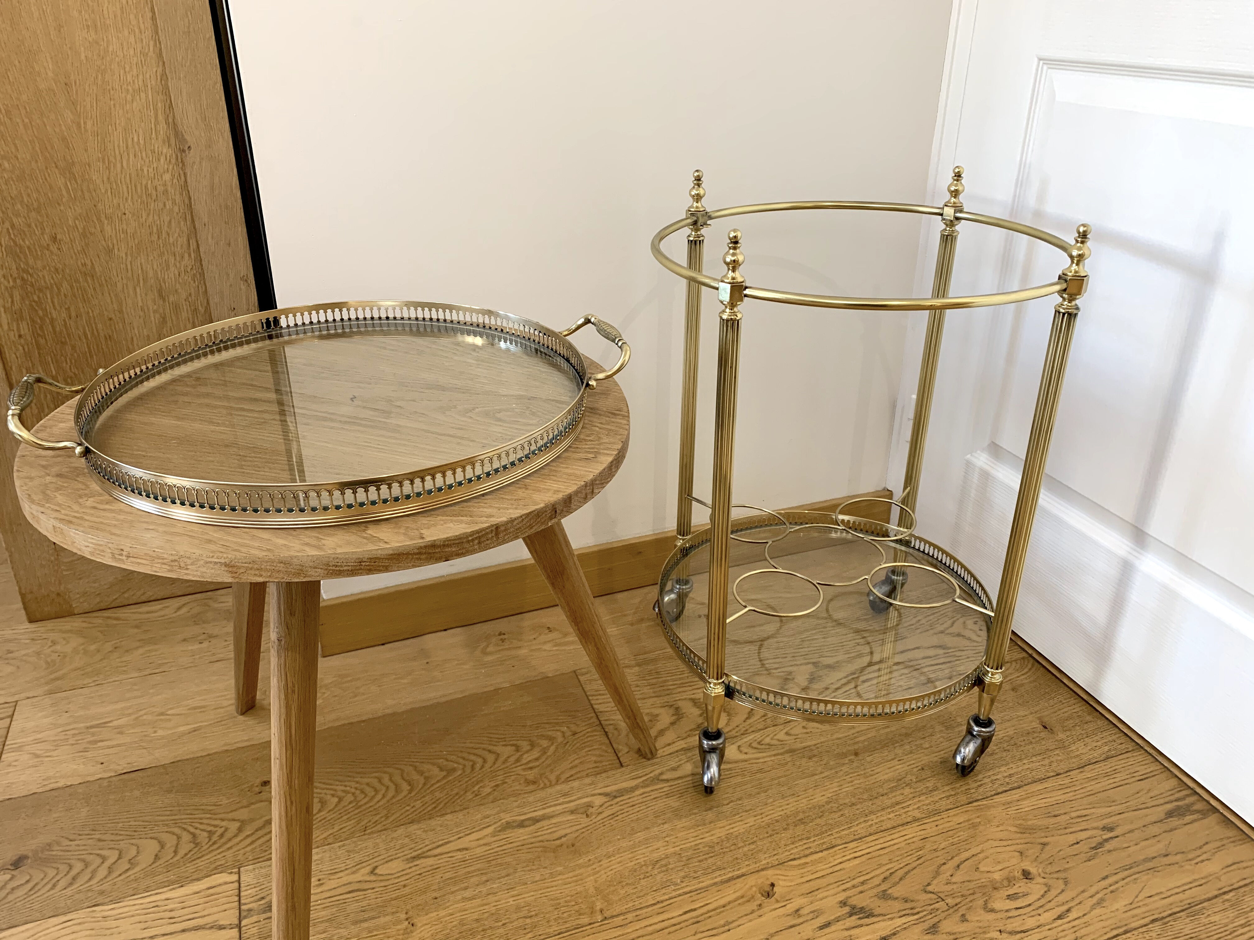 Desserte ronde en laiton et verre 1950