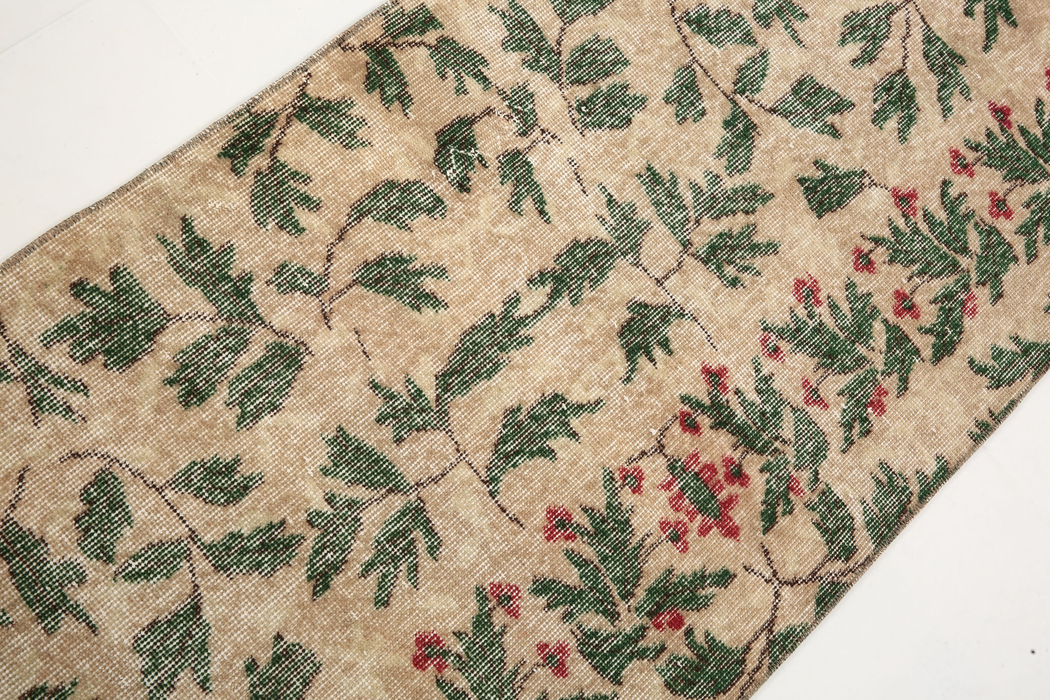 2x9 Vintage Floral Runner Rug, 77x271Cm