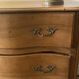 Eighteenth-century crossbow commode