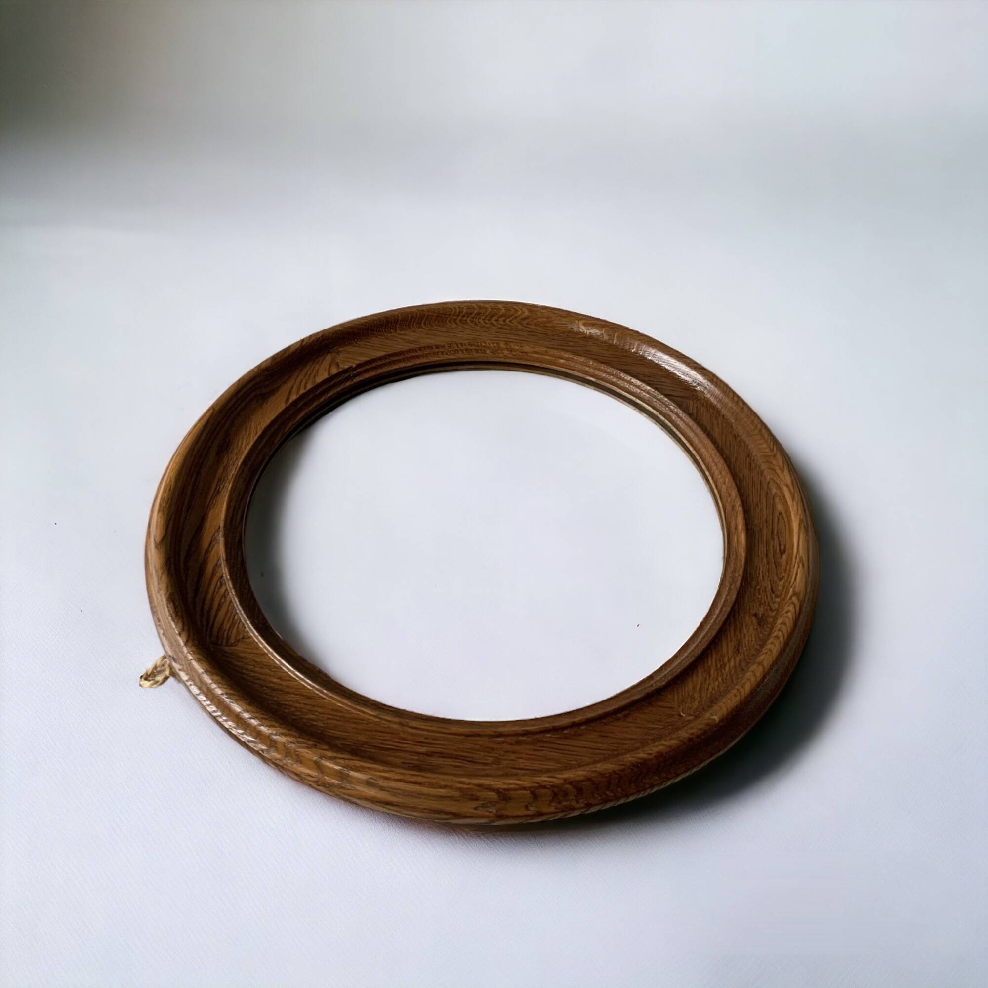 Old round wall mirror in solid wood - 51 cm