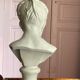 Sculpture en plâtre, buste d’enfant la boudeuse