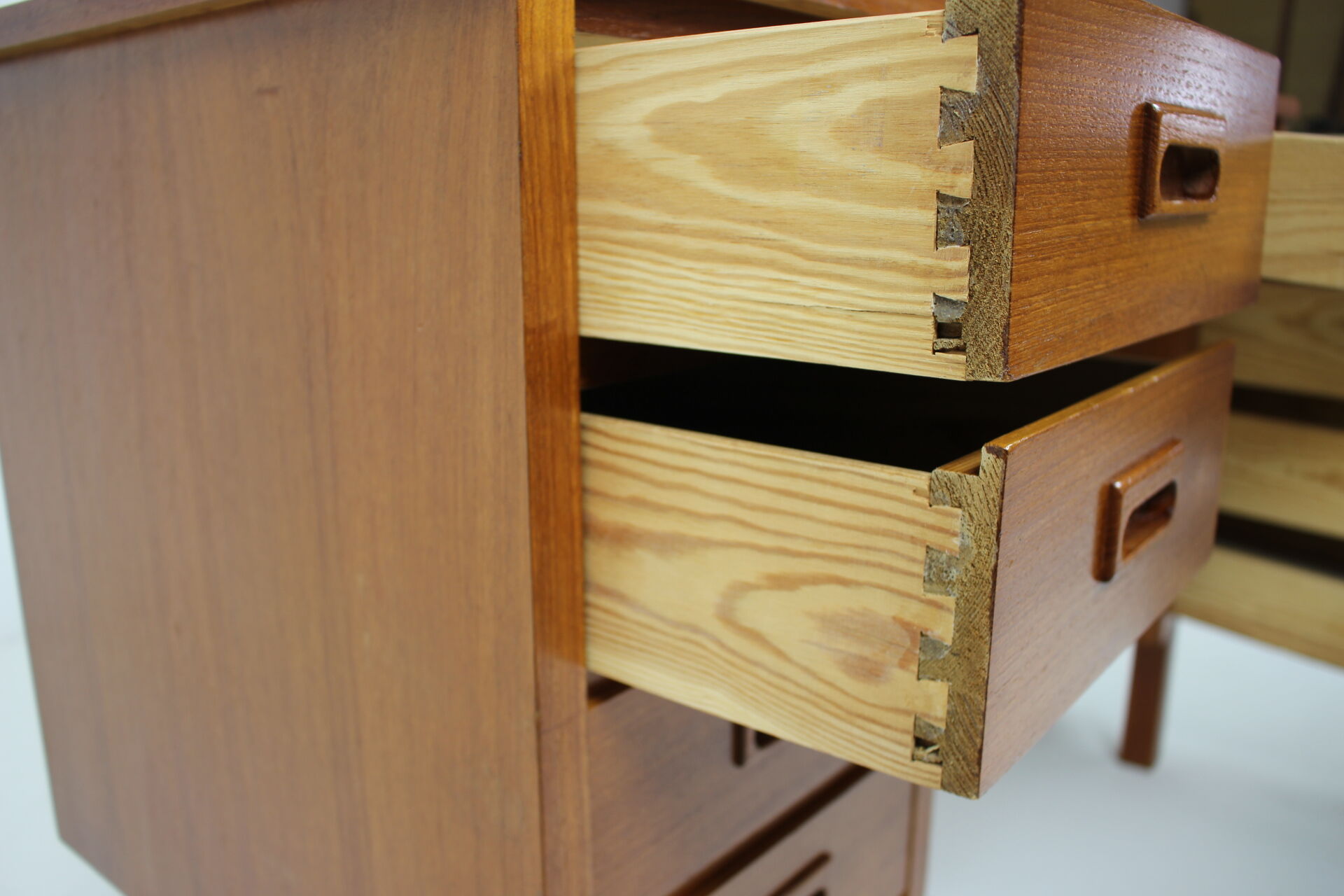 Restored danish teak desk, 1960's