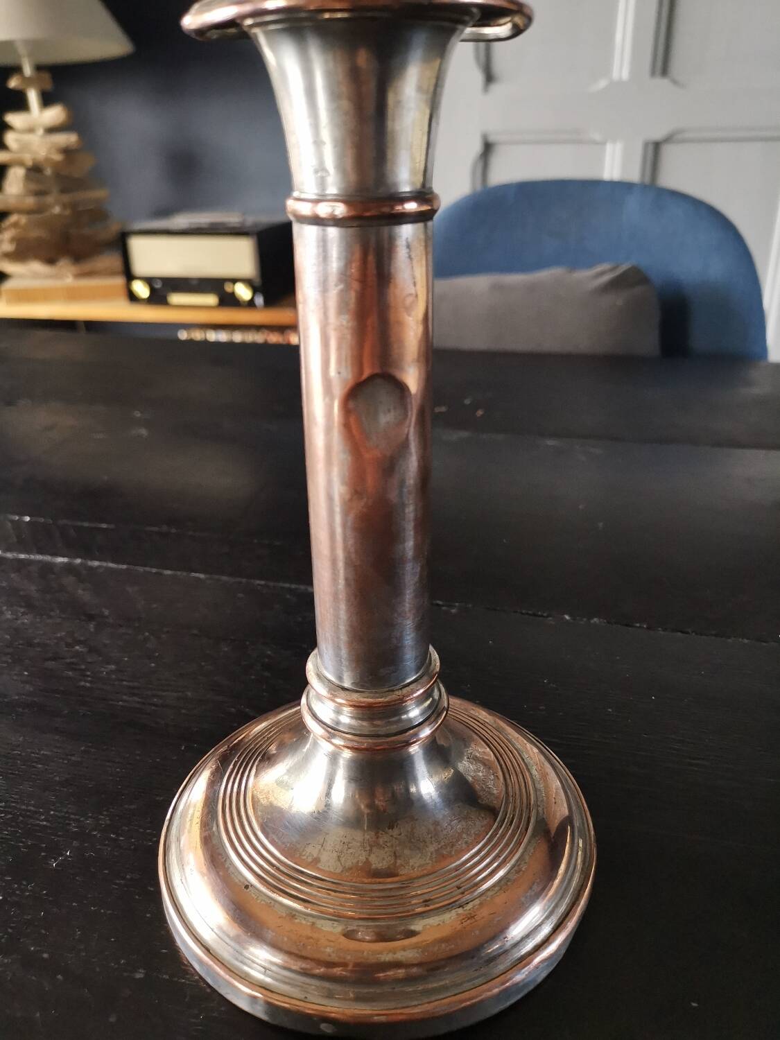 Metal candle holder