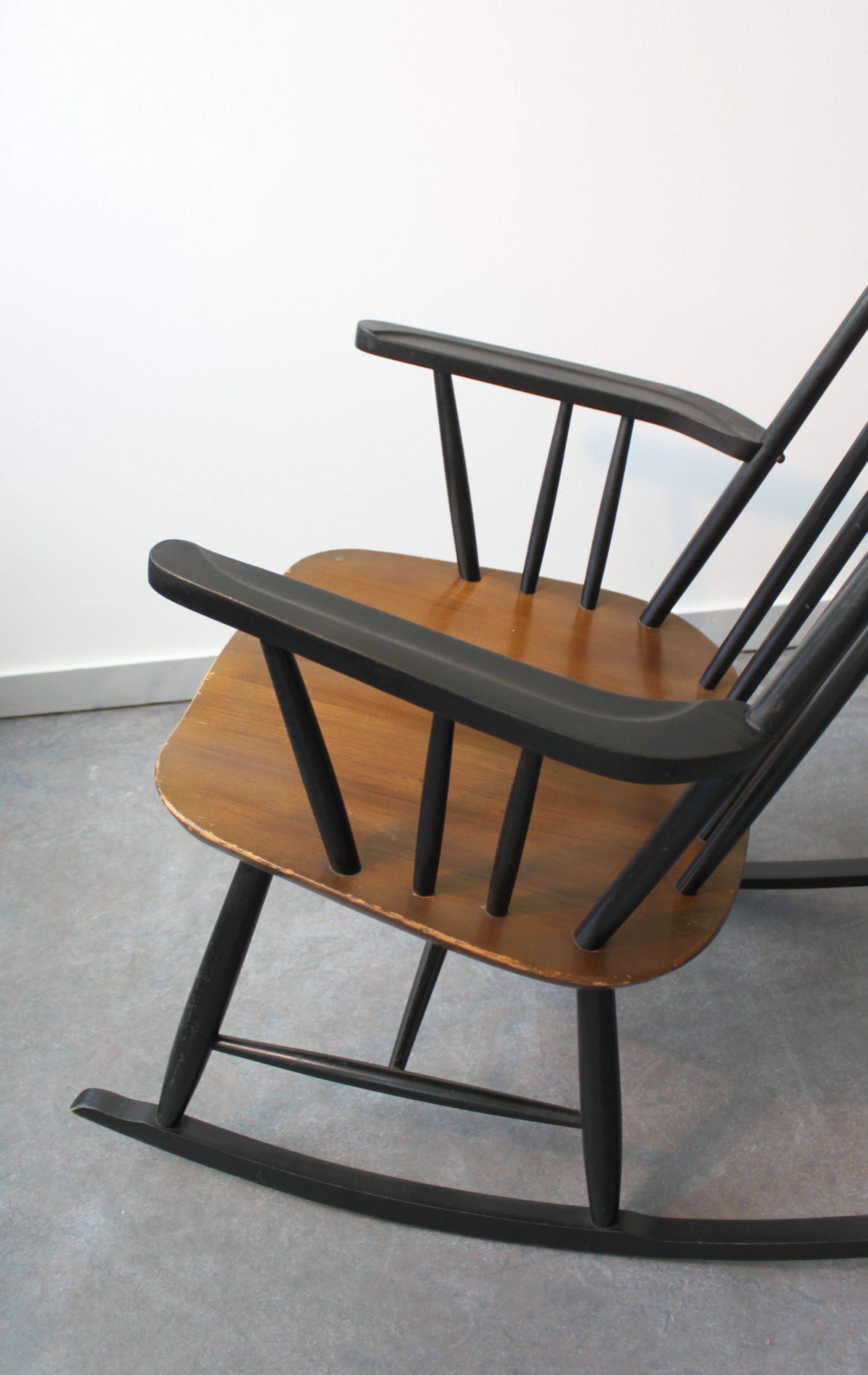 Rocking chair, mid-20th century