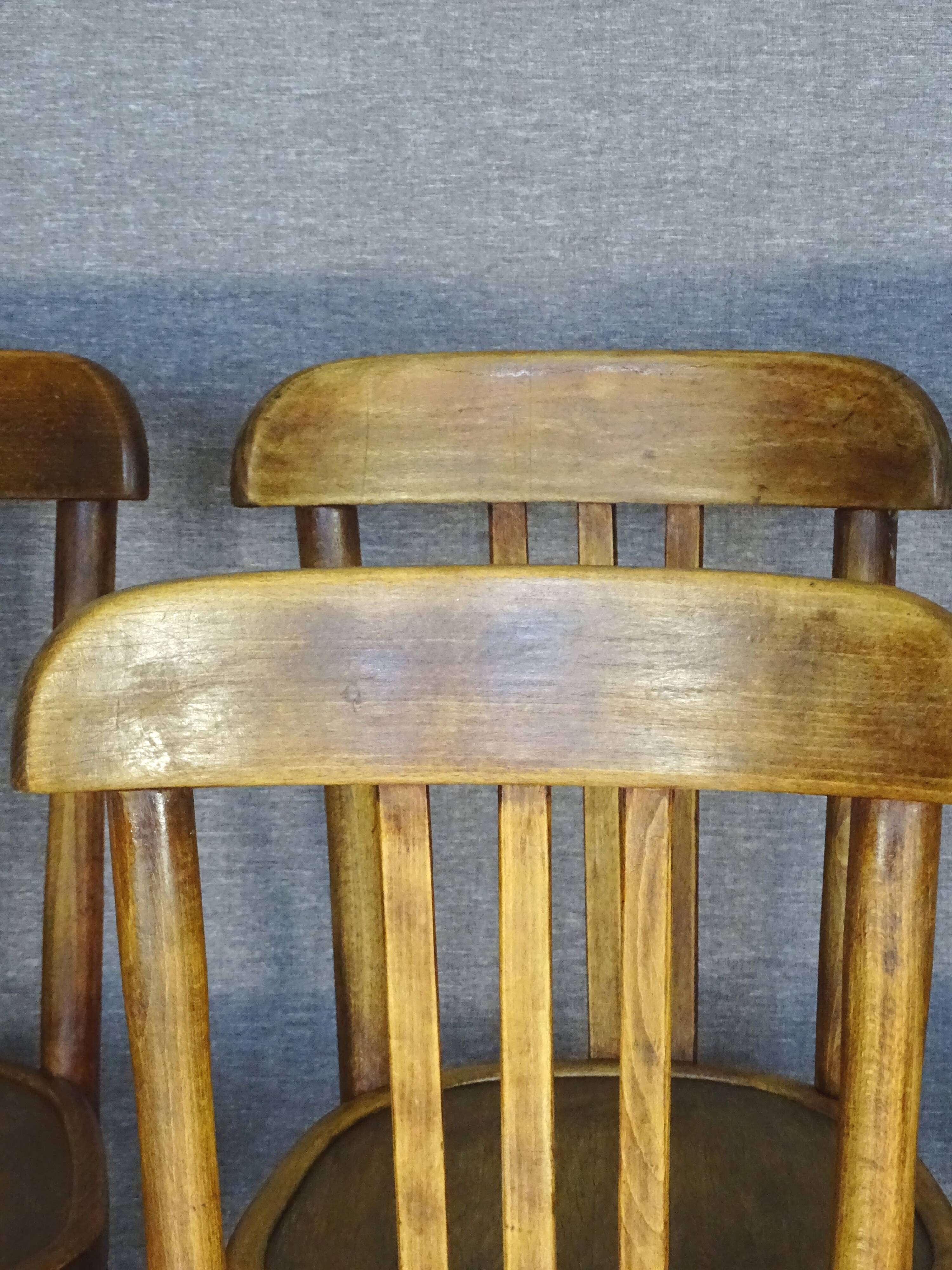 Set of 8 Fischel bentwood Bistrot chairs circa 1930