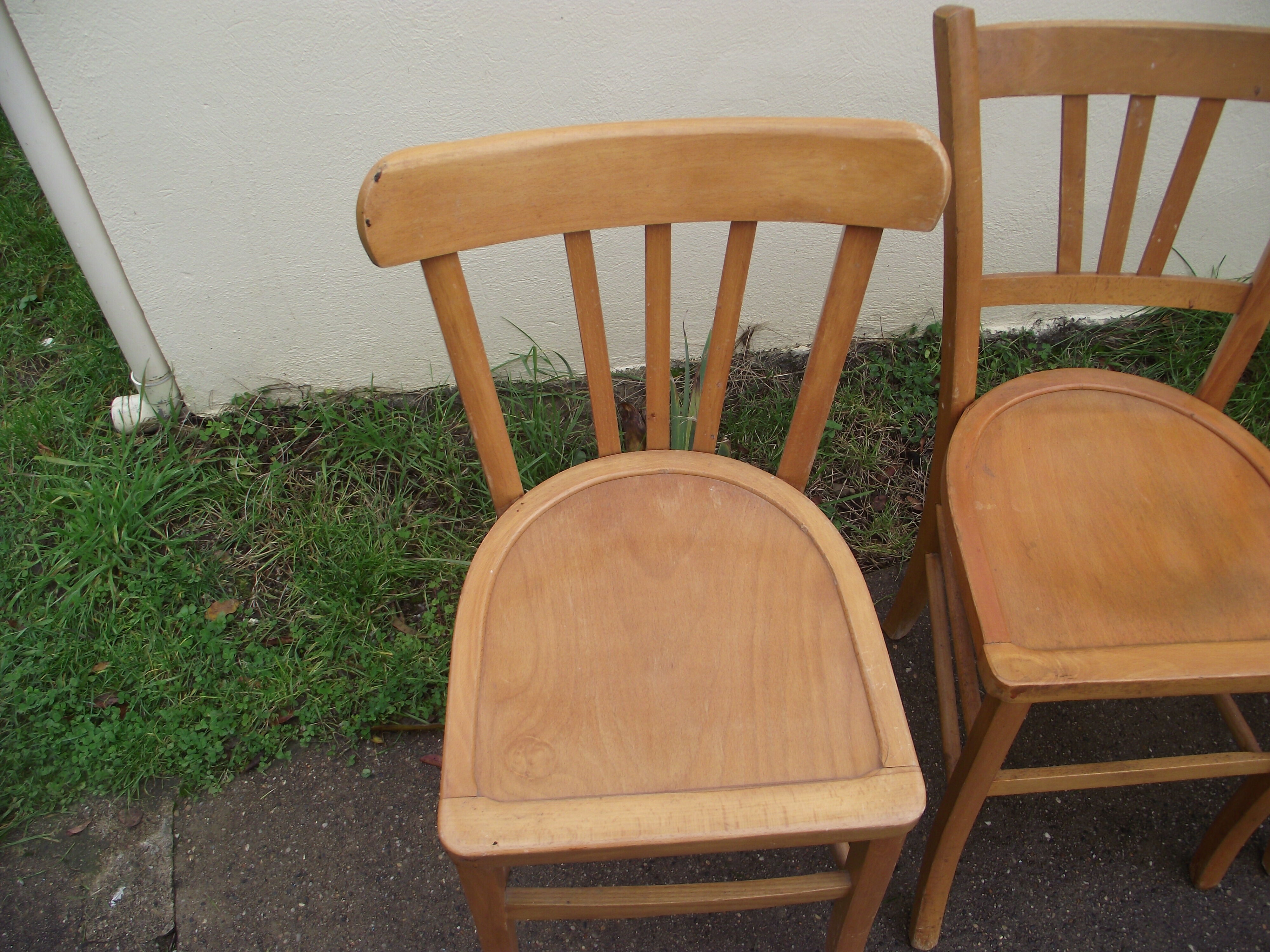 4 bistro chairs
