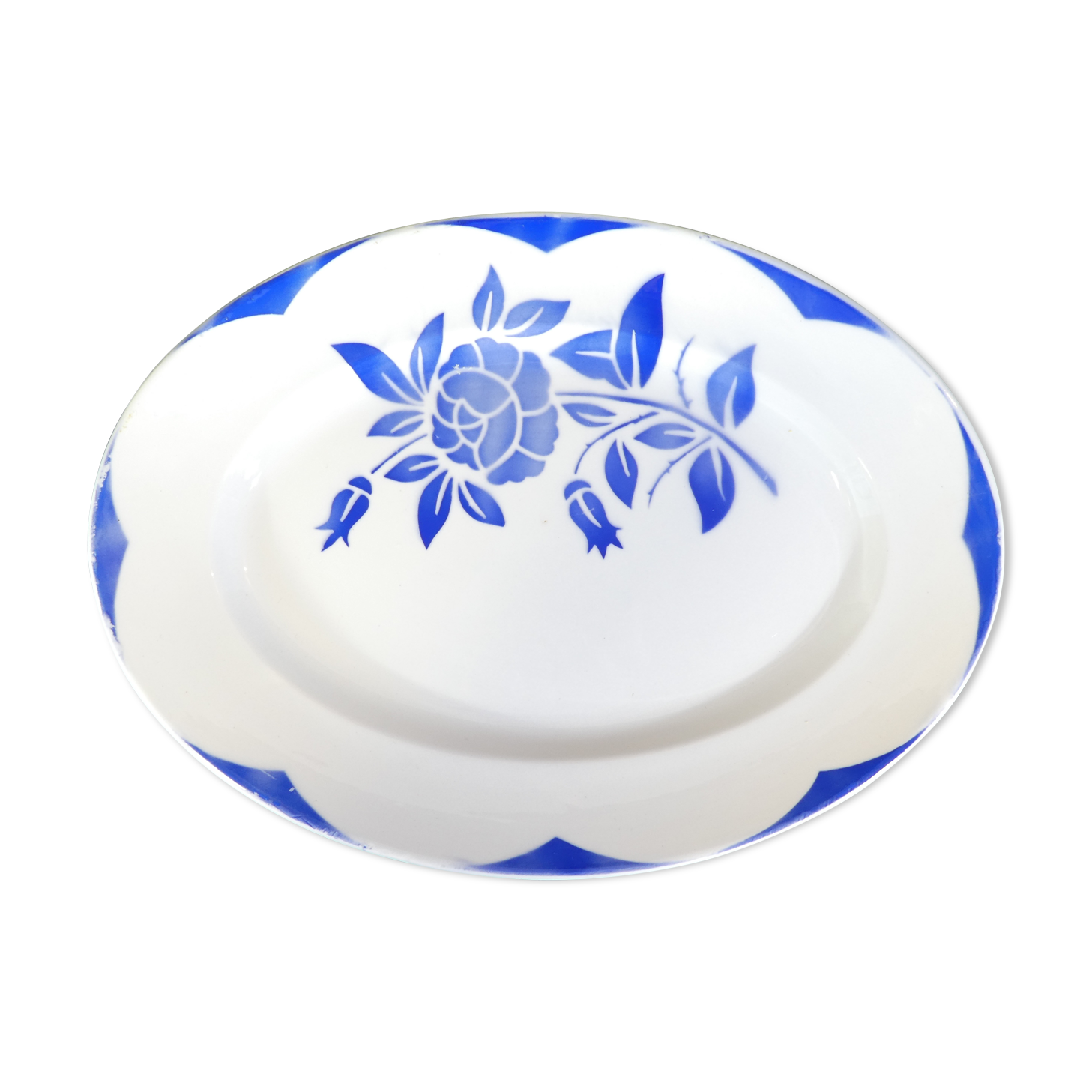 Former plat oavle in faïence of Digoin Sarreguemines model corsica