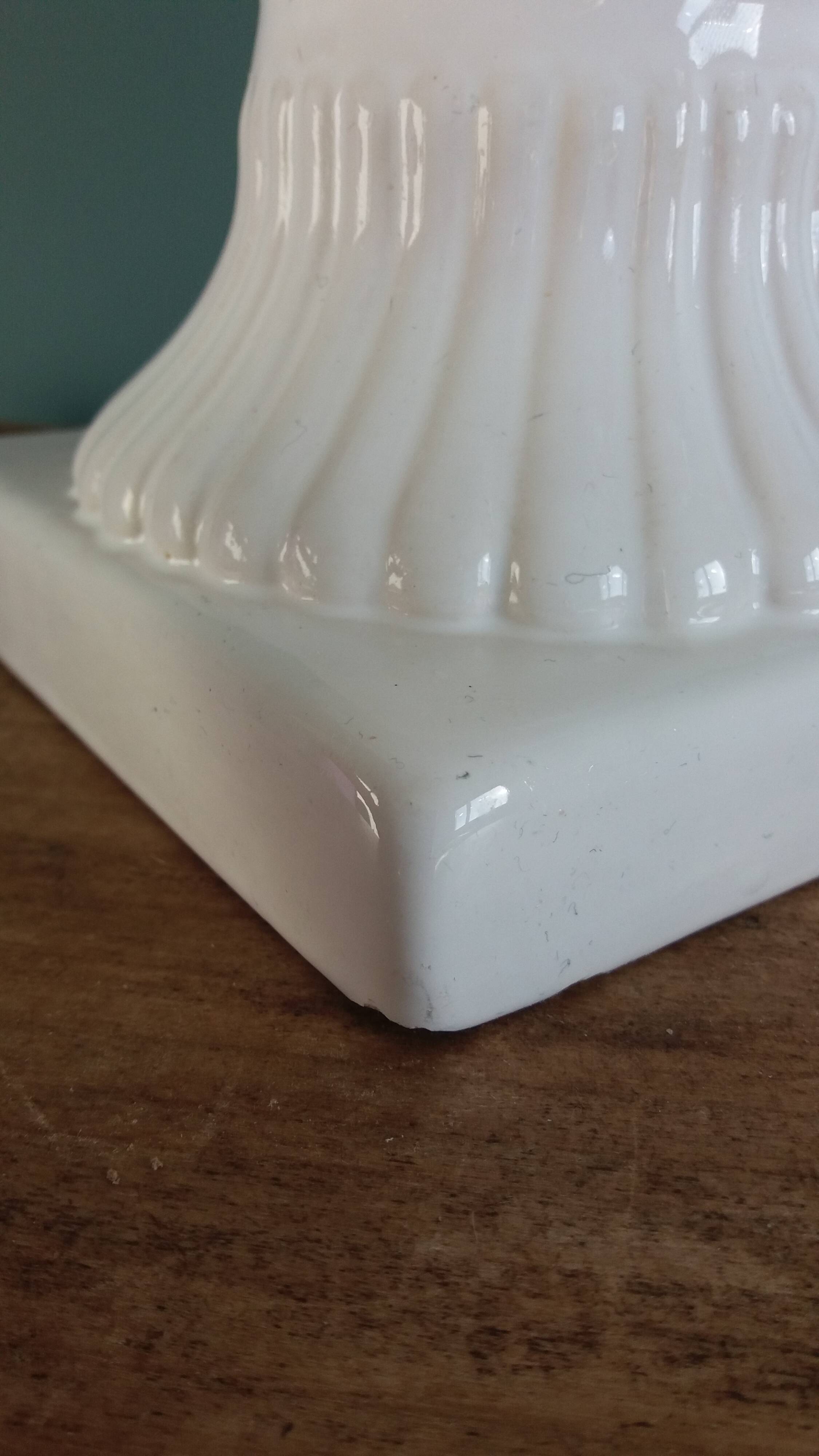 Médicis planter pot vase Saint Clément France Pompadour